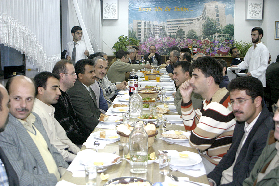 Çalışanlarla İftar Yemeği