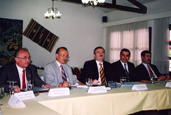 BAŞKAN AKYÜREK?TEN UYARI ?Çevreye Sahip Çıkılmalı?