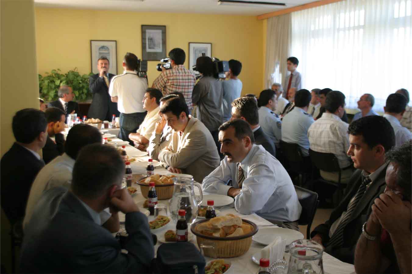 ÇEVRECİLER YEMEKTE BULUŞTU