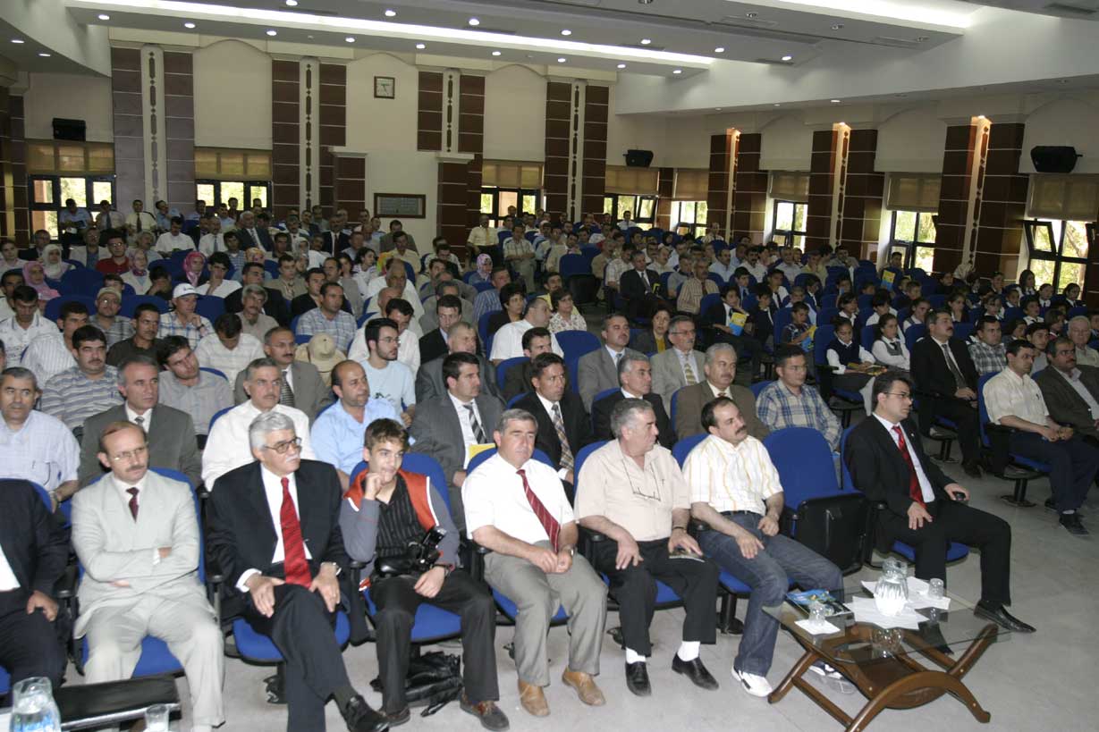 Küresel Isınma Konulu Konferansa Yoğun İlgi