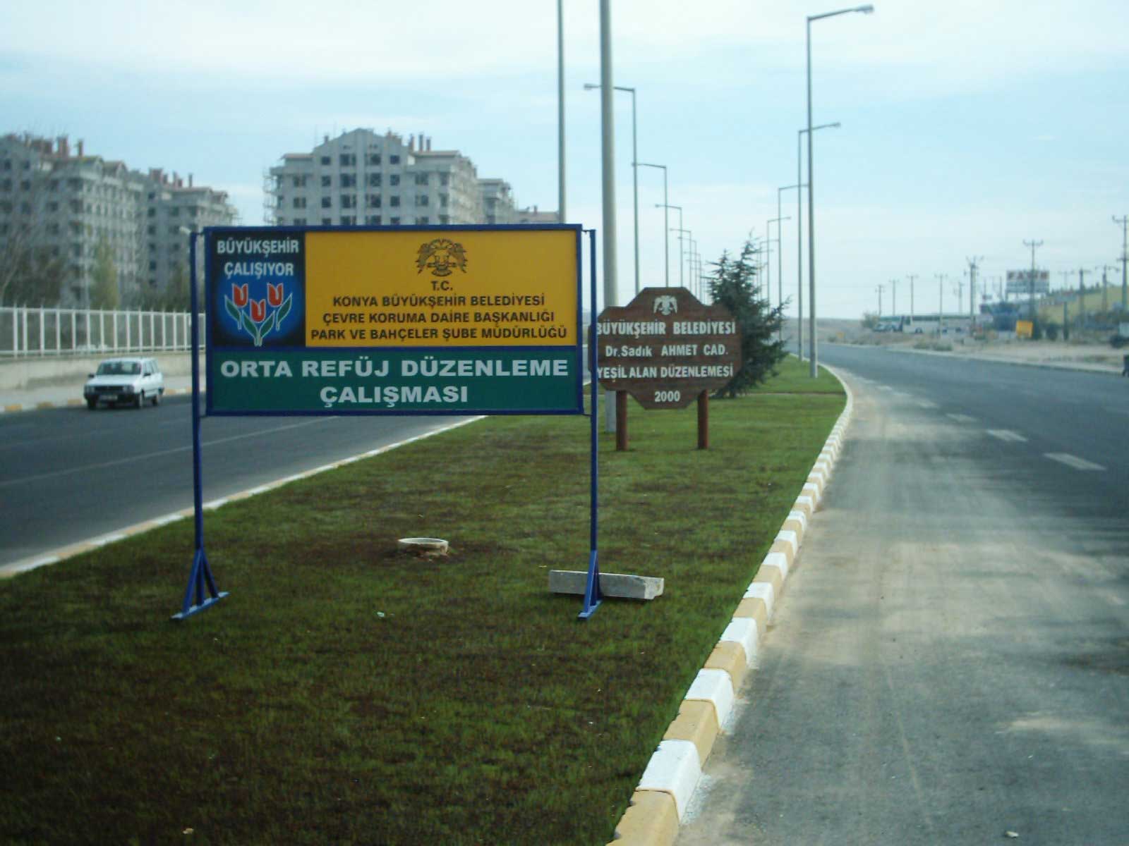 Sadık Ahmet Caddesi Orta Refüj Yeşil Alan Çalışmaları