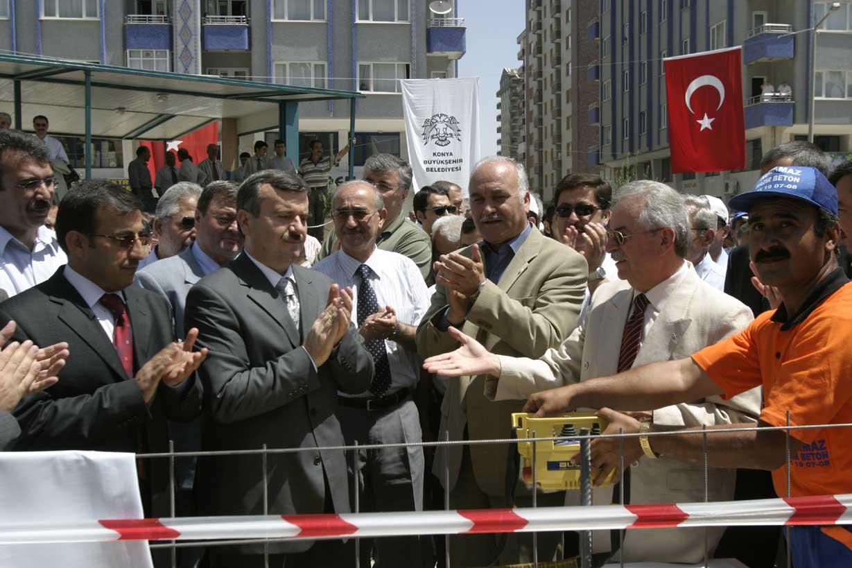 Başkan Akyürek: '2005 Yılını Ulaşımda Hamle Yılı İlan Ettik'