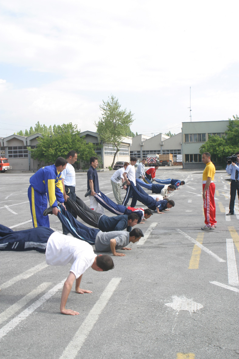 İtfaiye Erleri Spor Yapıyor