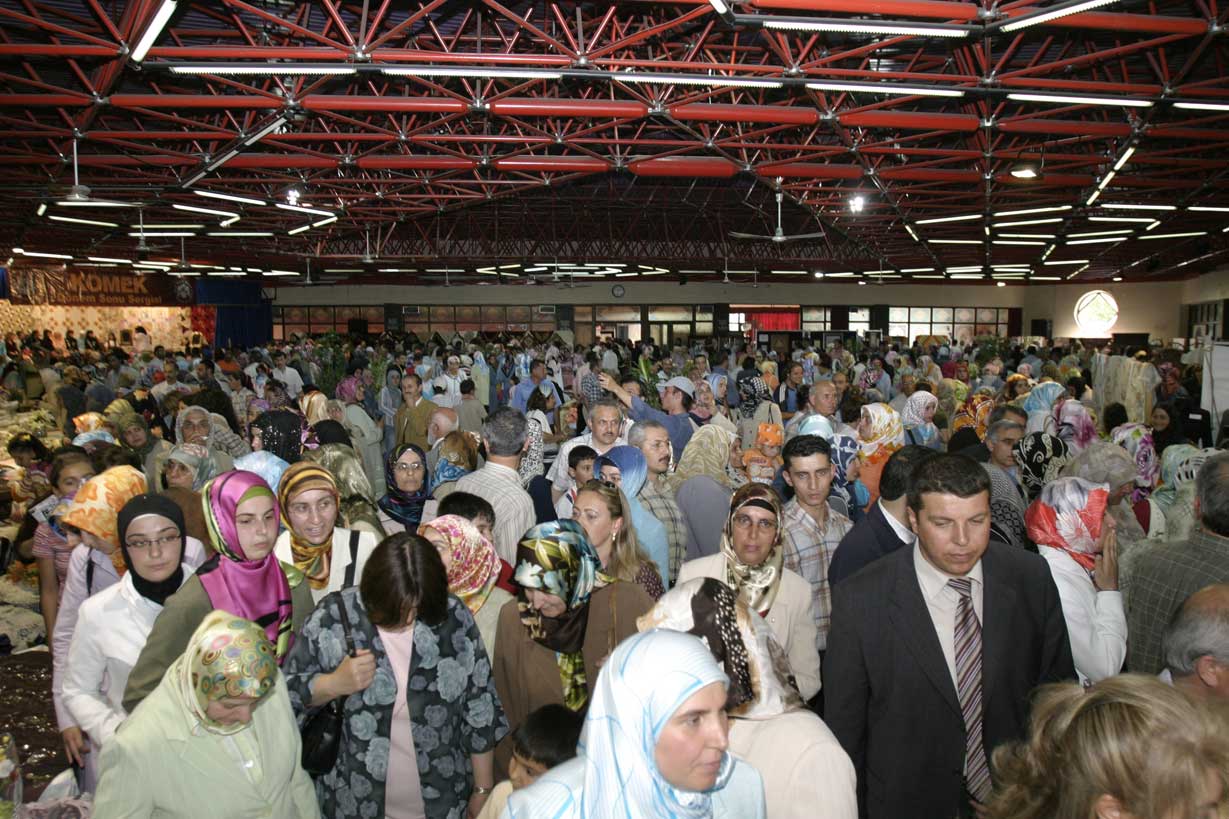Komek Yıl Sonu Sergisi Açıldı