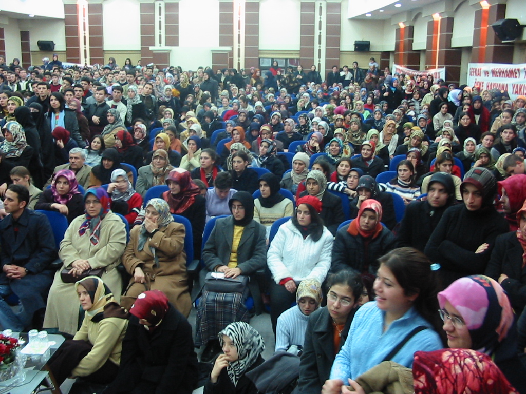 Mevlana Etkinliklerine Yabancı Turist İlgisi