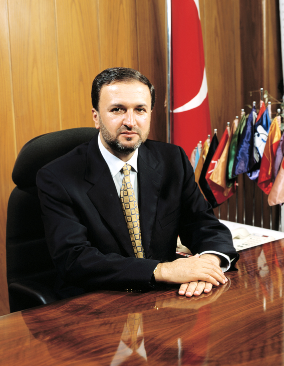 Konyaspor Fahri Başkanı Özkafa HABERTURK'e konuştu.