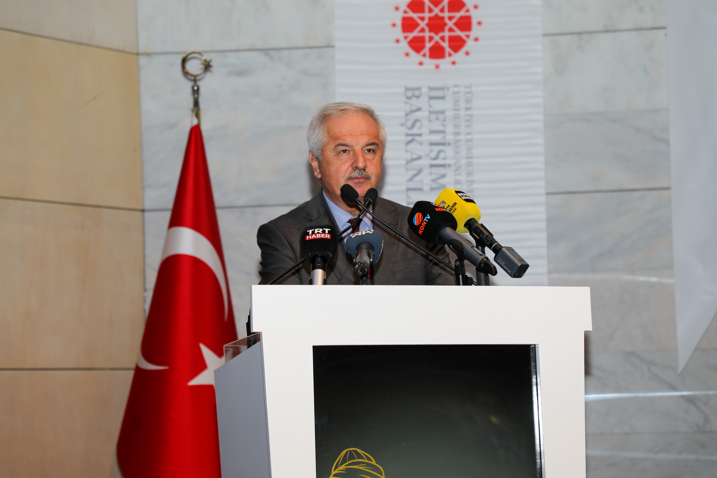 BÜYÜK İSLAM DÜŞÜNÜRÜ SİRÂCEDDİN URMEVÎ KONYA’DA DÜZENLENEN SEMPOZYUMDA ANILDI