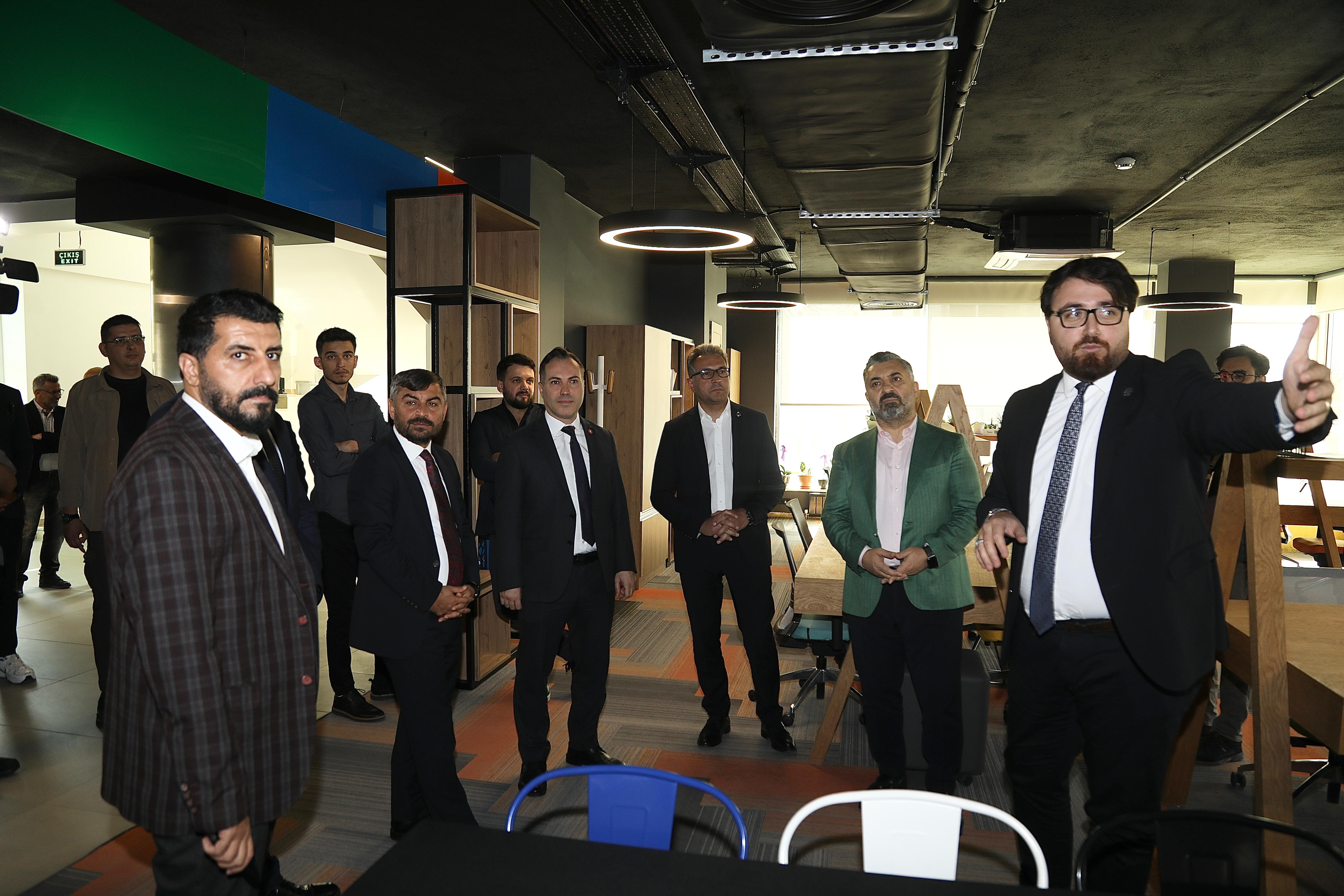 BAŞKAN ALTAY: “ŞU ANDA ORTAK BİR HEDEFİMİZ VAR; İSRAİL’İN YAPTIĞI KATLİAMLARI DURDURMAK”