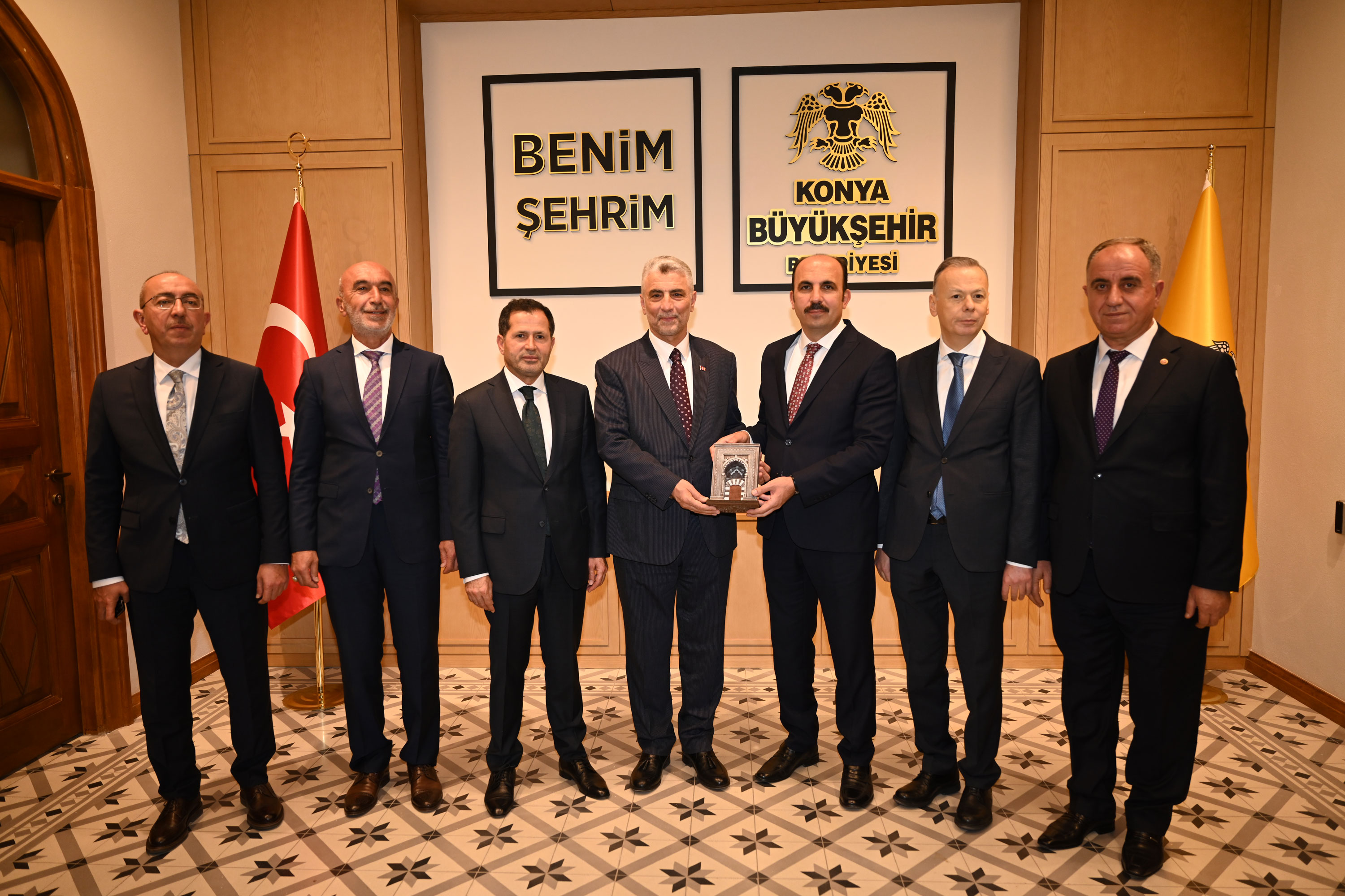 TİCARET BAKANI BOLAT BAŞKAN ALTAY’I ZİYARET ETTİ