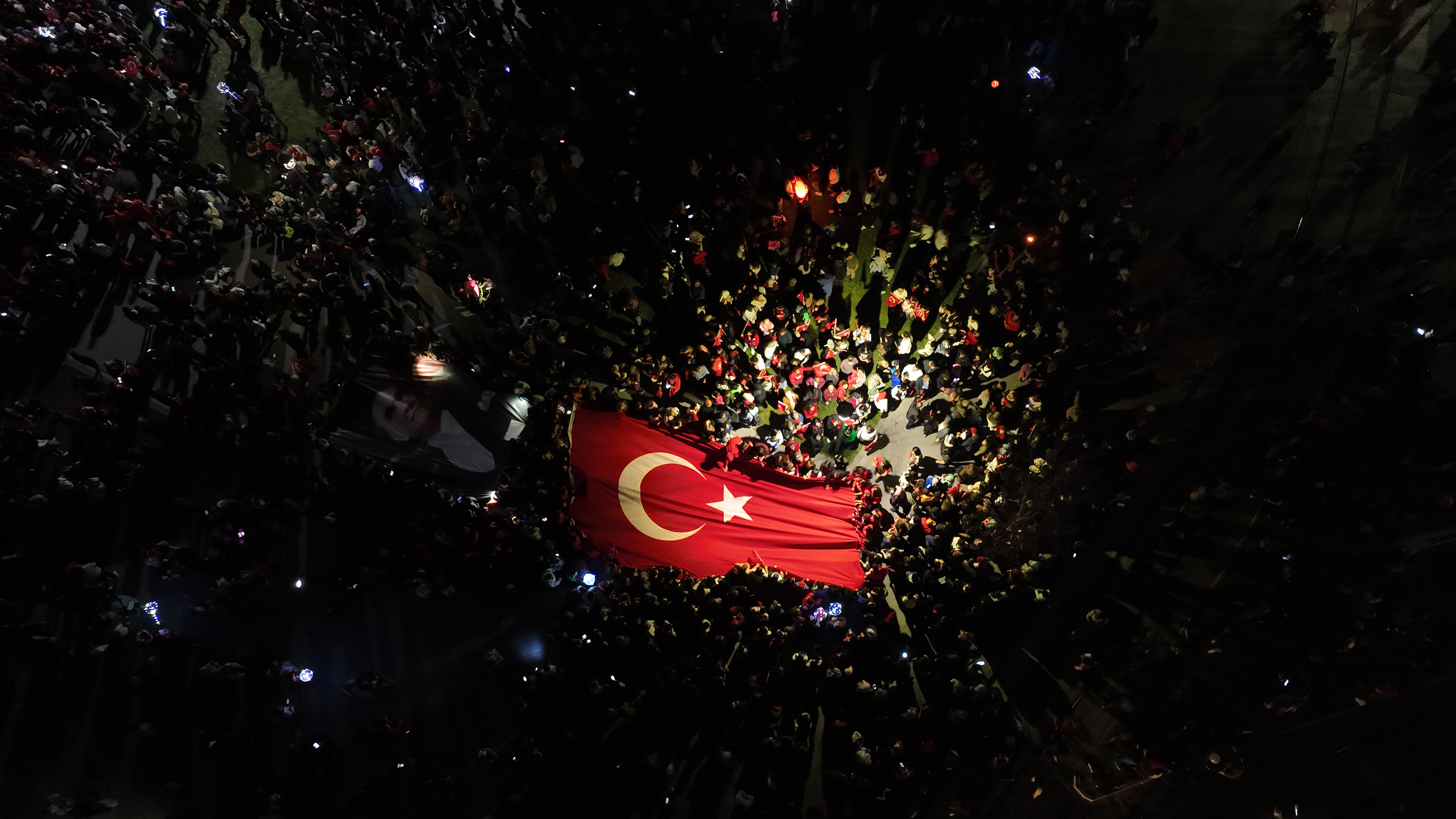 KONYA'DA CUMHURİYET'İN 100. YILI COŞKUYLA KUTLANDI