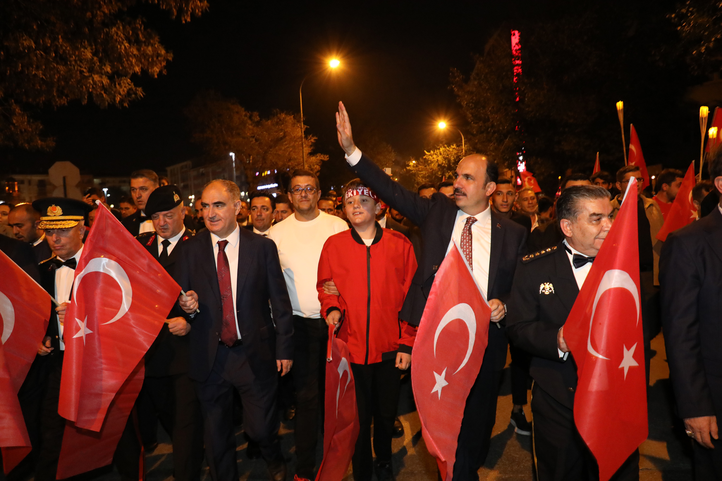 KONYA'DA CUMHURİYET'İN 100. YILI COŞKUYLA KUTLANDI