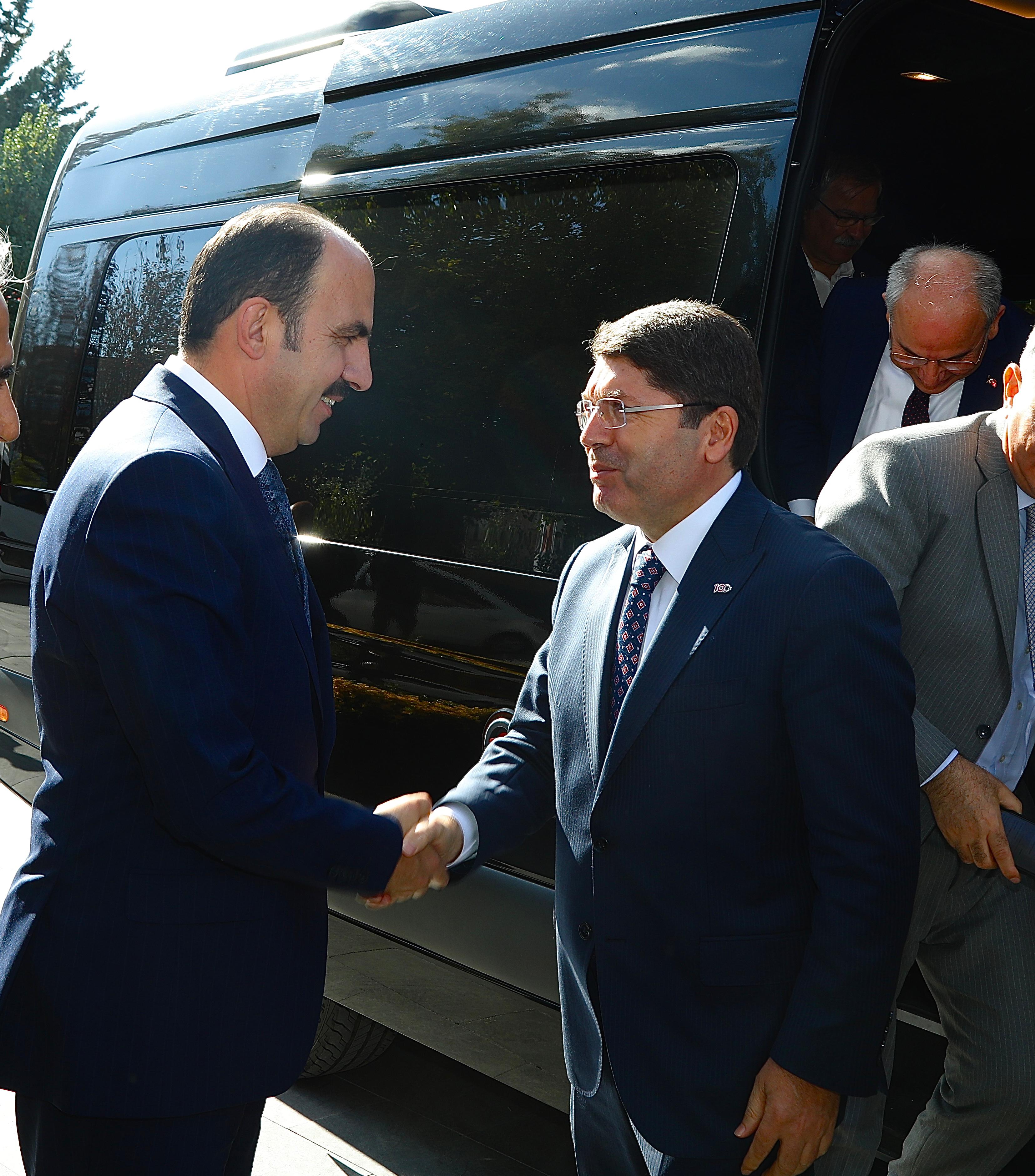 ADALET BAKANI TUNÇ BAŞKAN ALTAY’I ZİYARET ETTİ