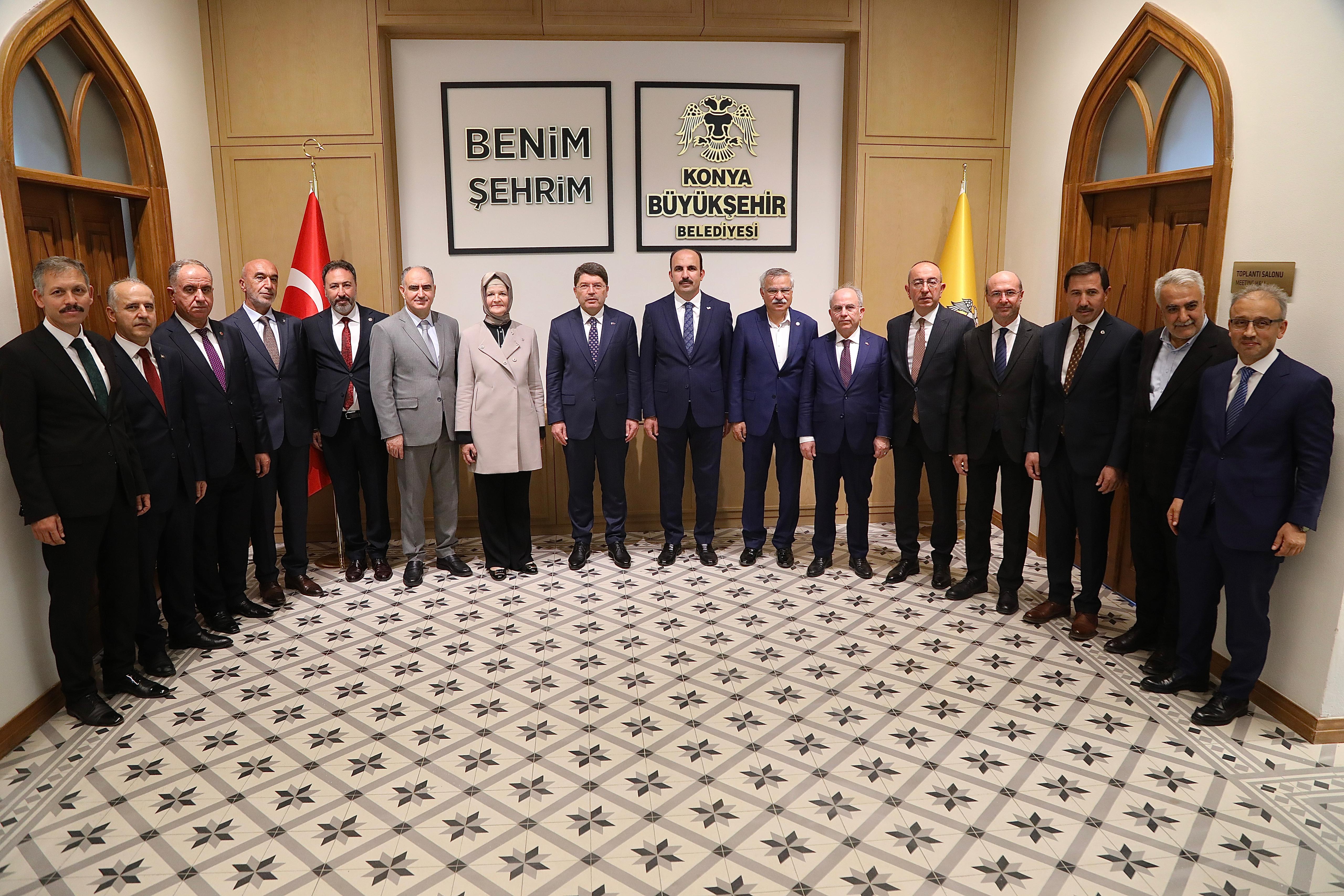 ADALET BAKANI TUNÇ BAŞKAN ALTAY’I ZİYARET ETTİ