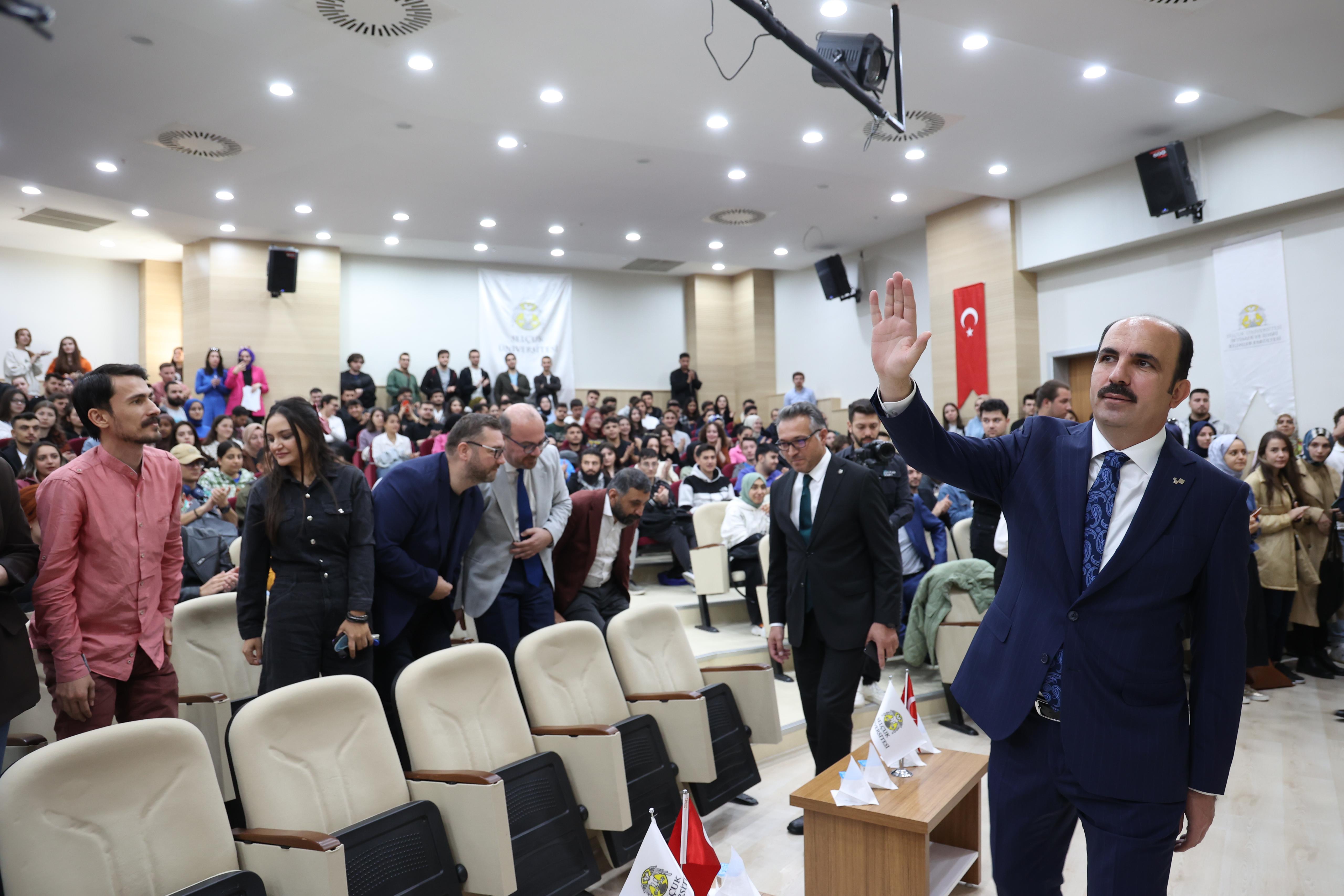 BAŞKAN ALTAY: “DÜNYANIN BİR DEĞİŞİME İHTİYACI VAR; SİZLERİN BUNU YAPACAĞINA İNANIYORUM”