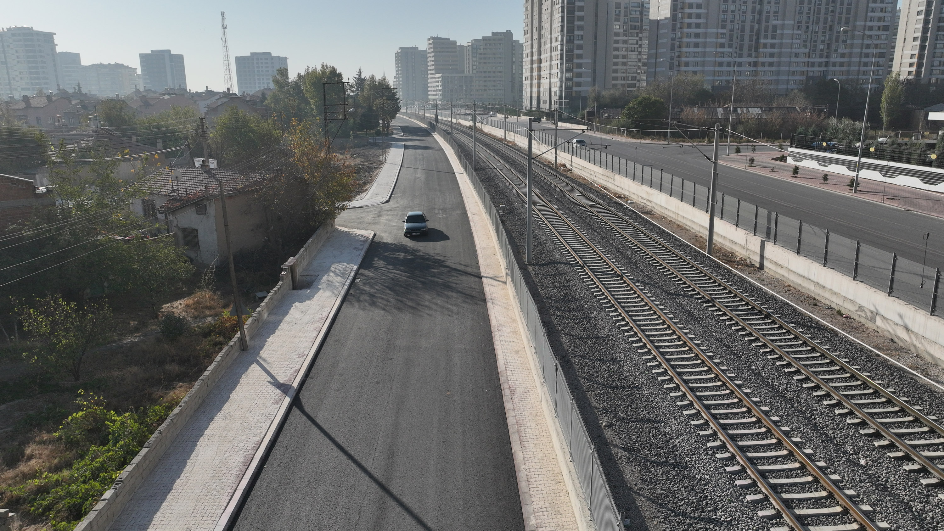 BAŞKAN ALTAY: “MERKEZDE VE 31 İLÇEMİZDE YOL ALTYAPISINI GÜÇLENDİRİYORUZ”