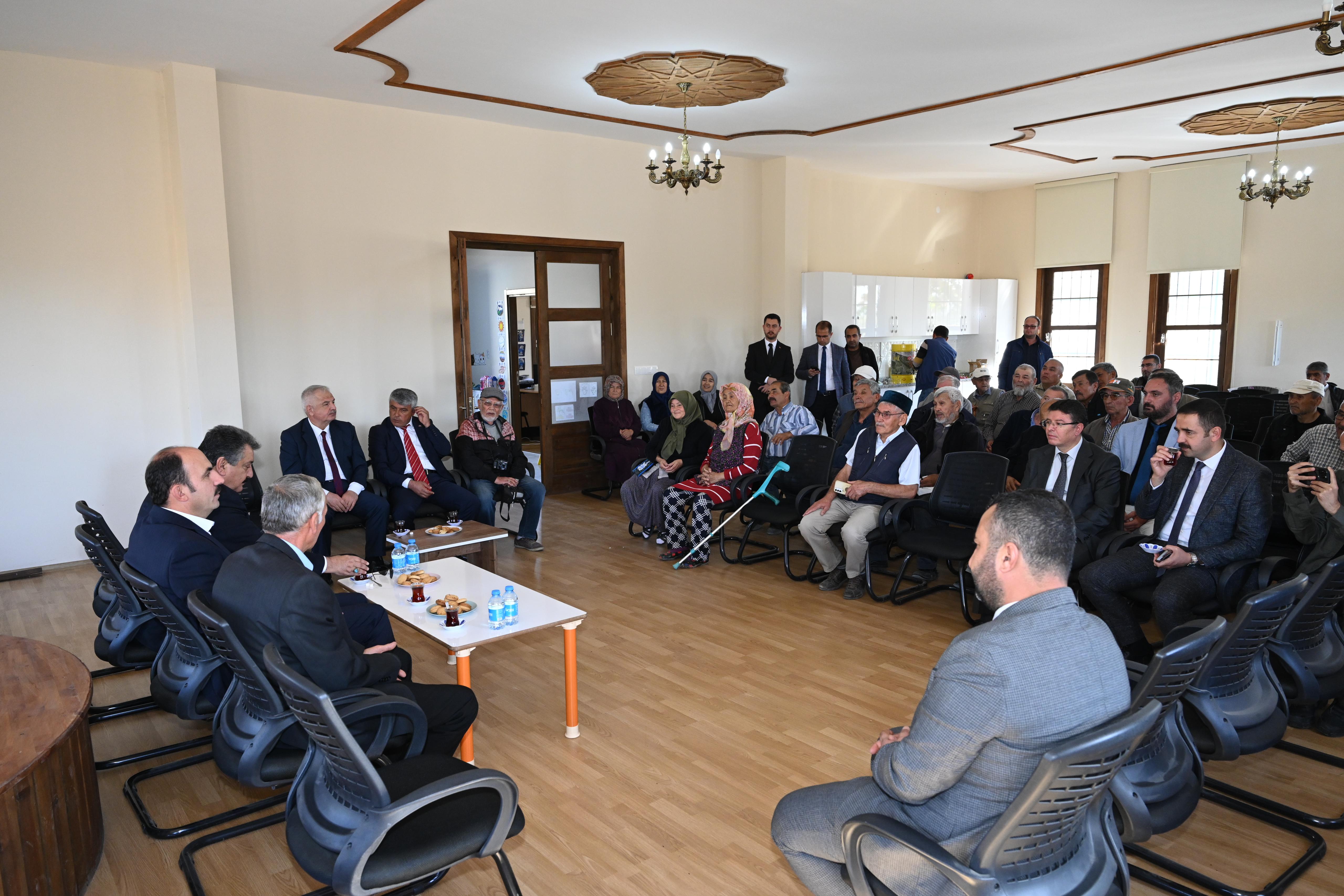 BAŞKAN ALTAY CİHANBEYLİ BÖĞRÜDELİK MAHALLESİ’NDE VATANDAŞLARLA BULUŞTU