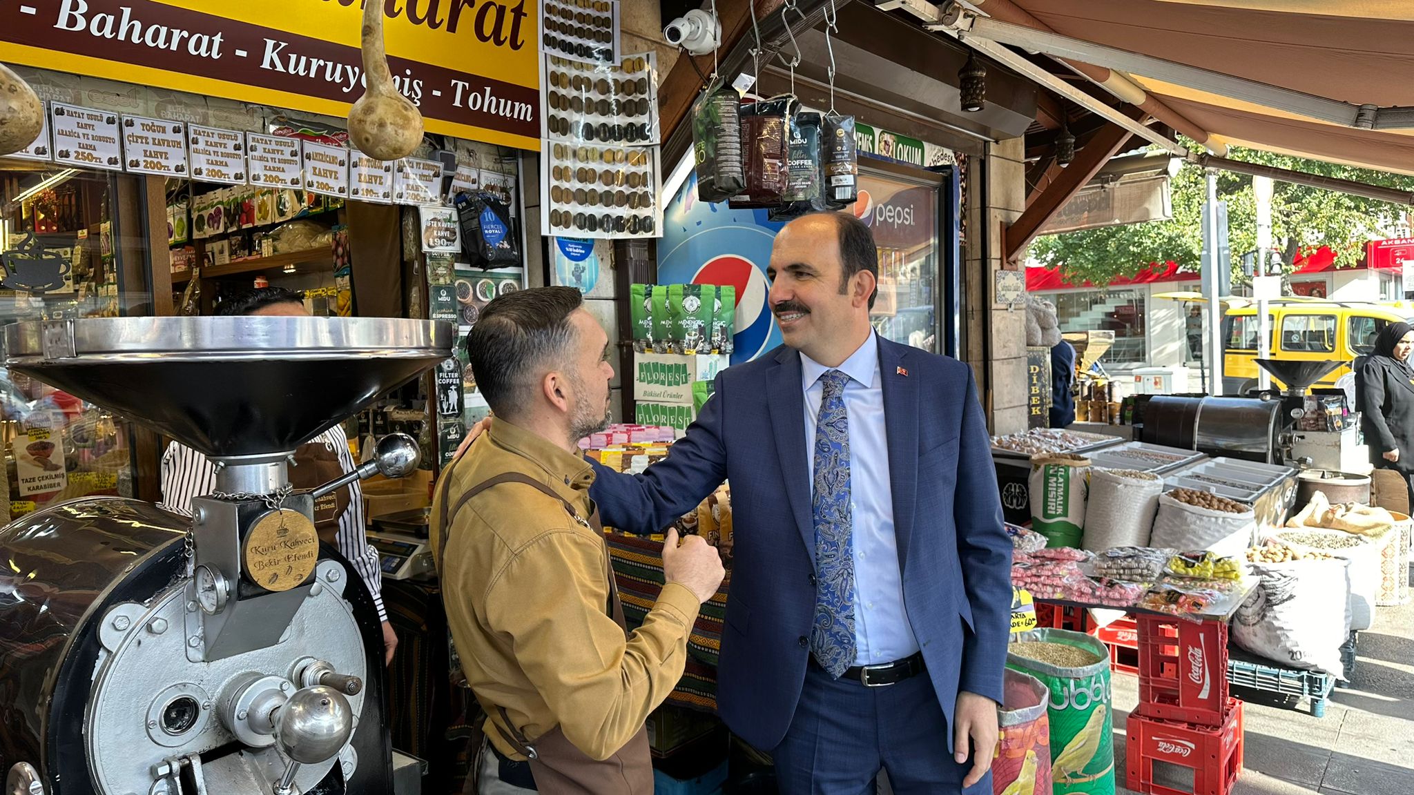 BAŞKAN ALTAY ŞEHİR MERKEZİNDE ESNAFLARI ZİYARET ETTİ