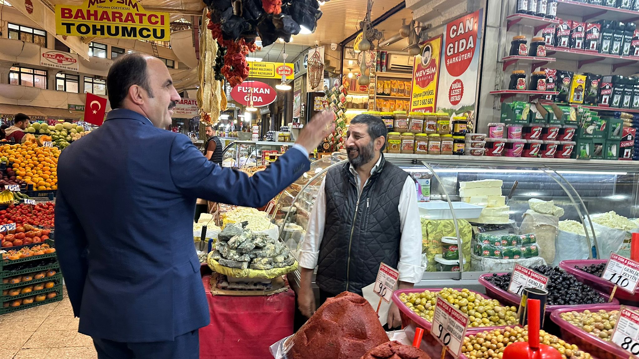 BAŞKAN ALTAY ŞEHİR MERKEZİNDE ESNAFLARI ZİYARET ETTİ