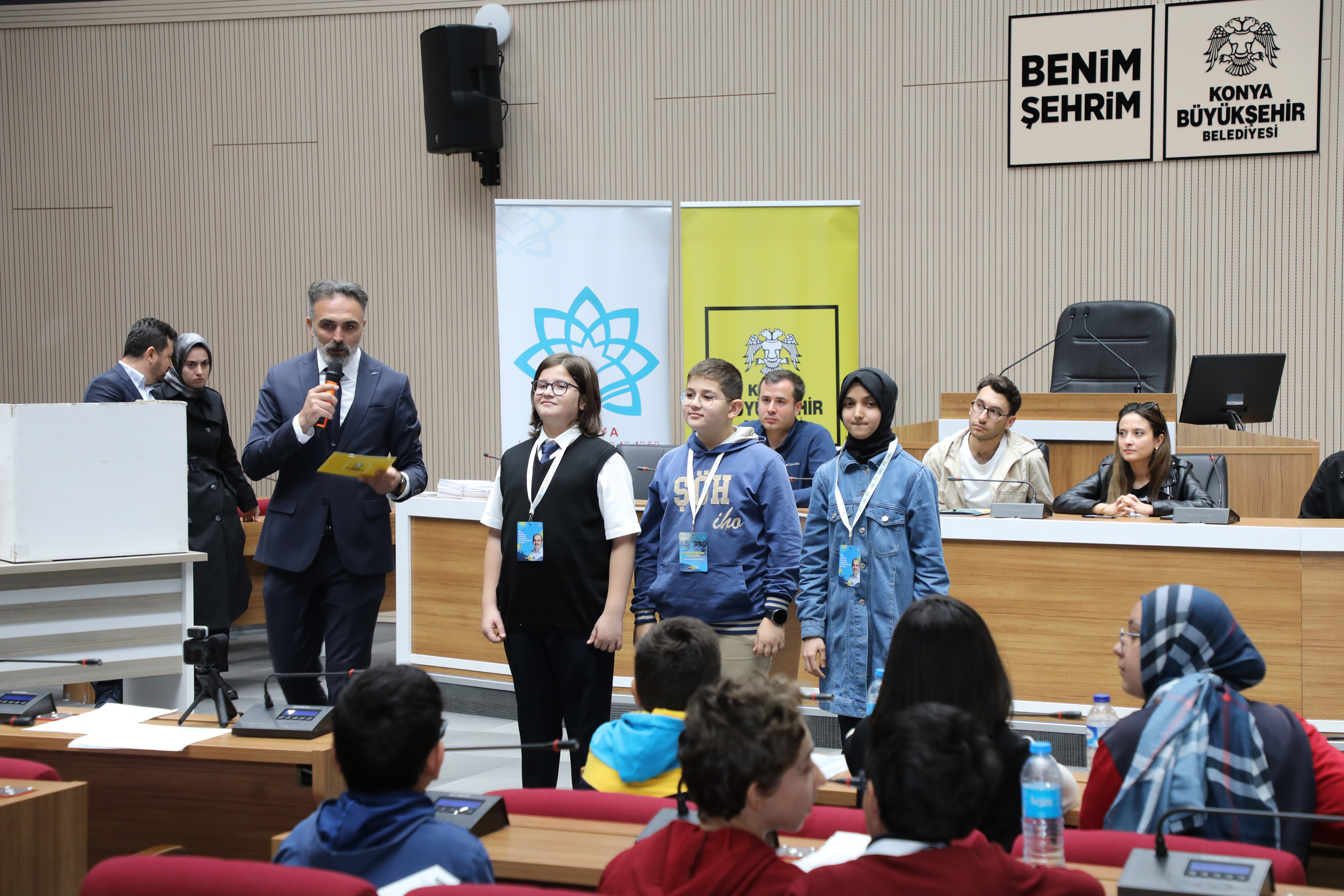 KONYA BÜYÜKŞEHİR ÇOCUK MECLİSİ’NİN YENİ BAŞKANI 6. SINIF ÖĞRENCİSİ TALUT KEREM CENGİZ OLDU