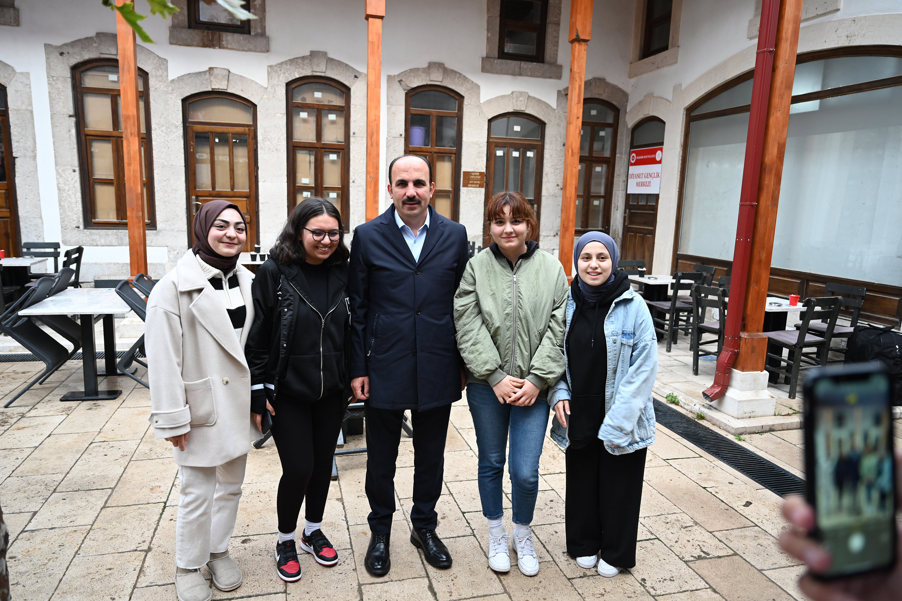 BAŞKAN ALTAY: “YAPTIĞIMIZ YATIRIMLARLA AKŞEHİR’İN ALTYAPISINI YENİLİYORUZ”