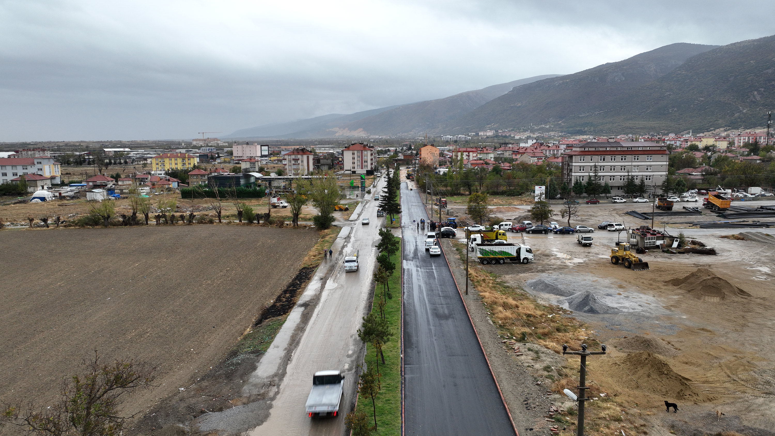 BAŞKAN ALTAY: “YAPTIĞIMIZ YATIRIMLARLA AKŞEHİR’İN ALTYAPISINI YENİLİYORUZ”