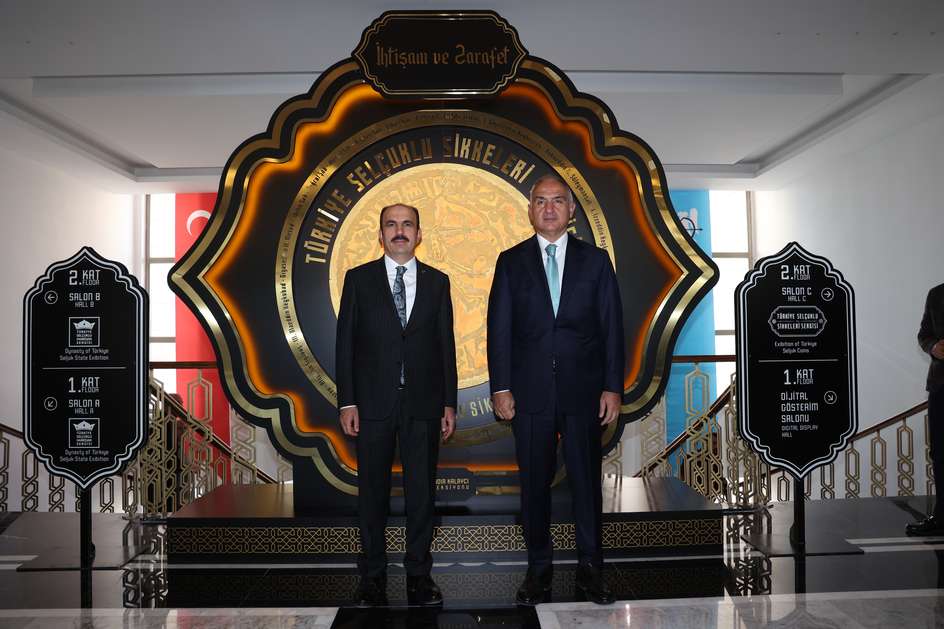 BAKAN ERSOY, KONYA BÜYÜKŞEHİR DARÜ’L-MÜLK SERGİ SARAYI’NI GEZDİ