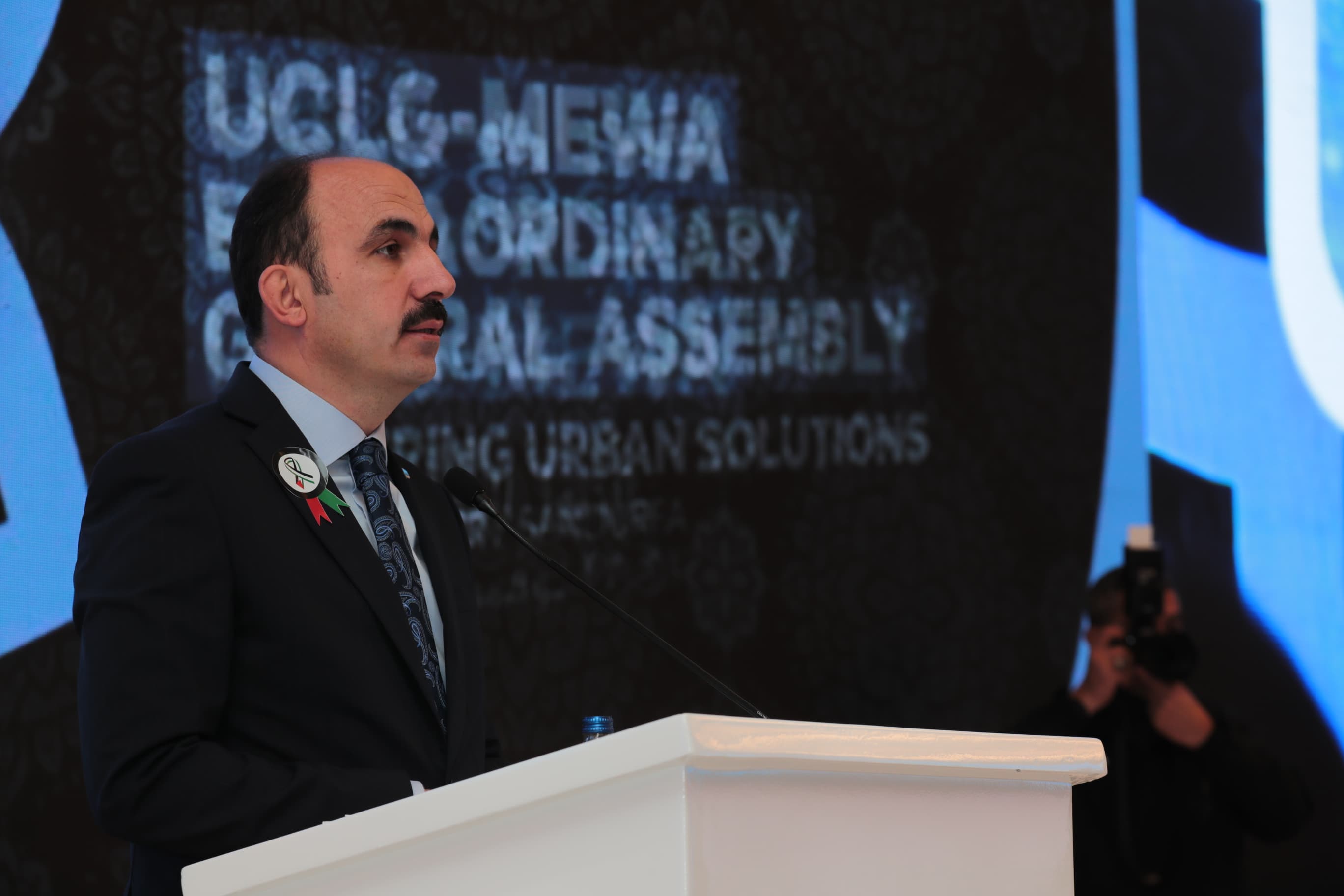 UCLG BAŞKANI ALTAY: “İSRAİL ACIMASIZ BİR SOYKIRIMA İMZA ATIYOR”