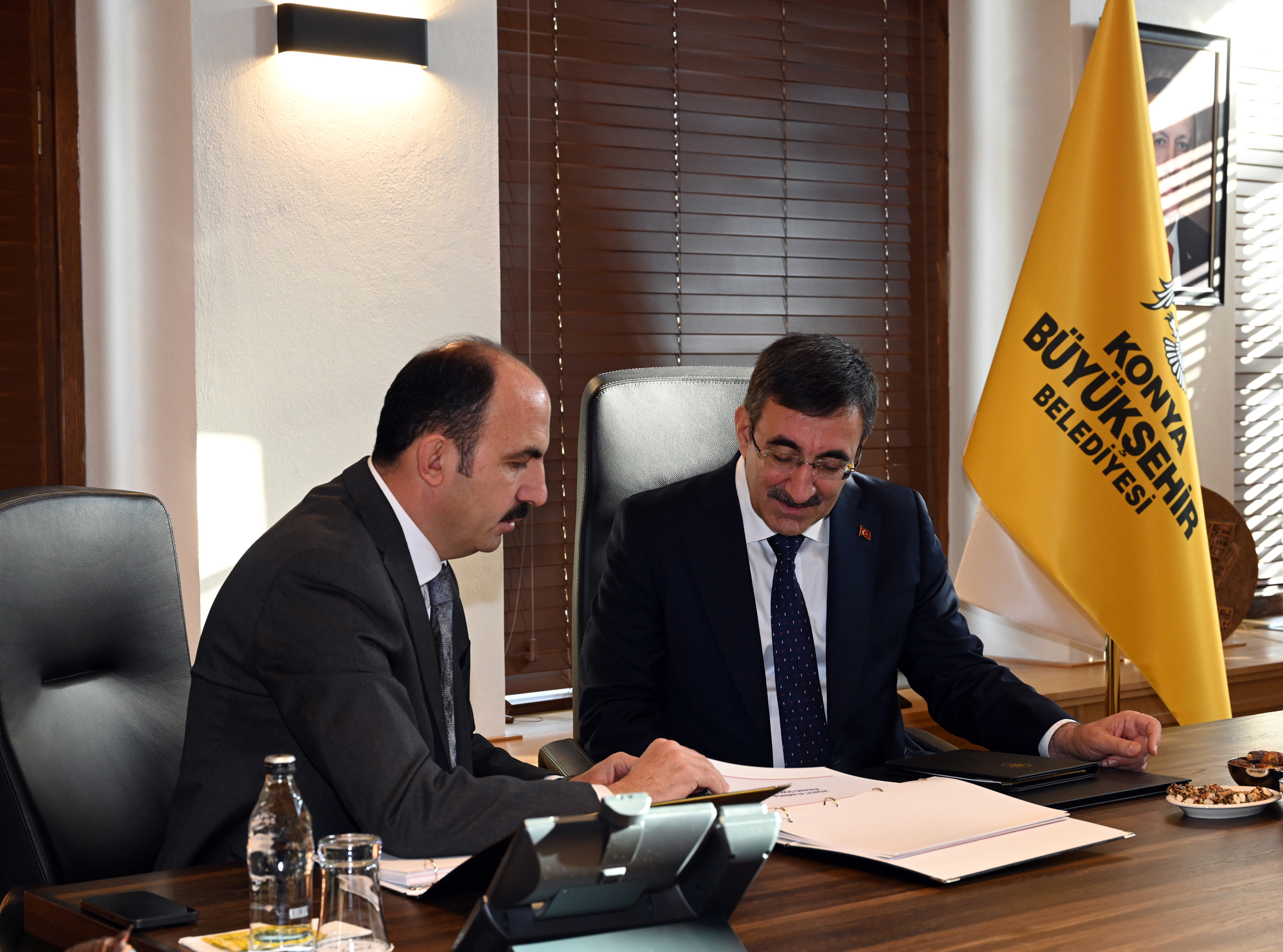 CUMHURBAŞKANI YARDIMCISI YILMAZ, BAŞKAN ALTAY’I ZİYARET ETTİ