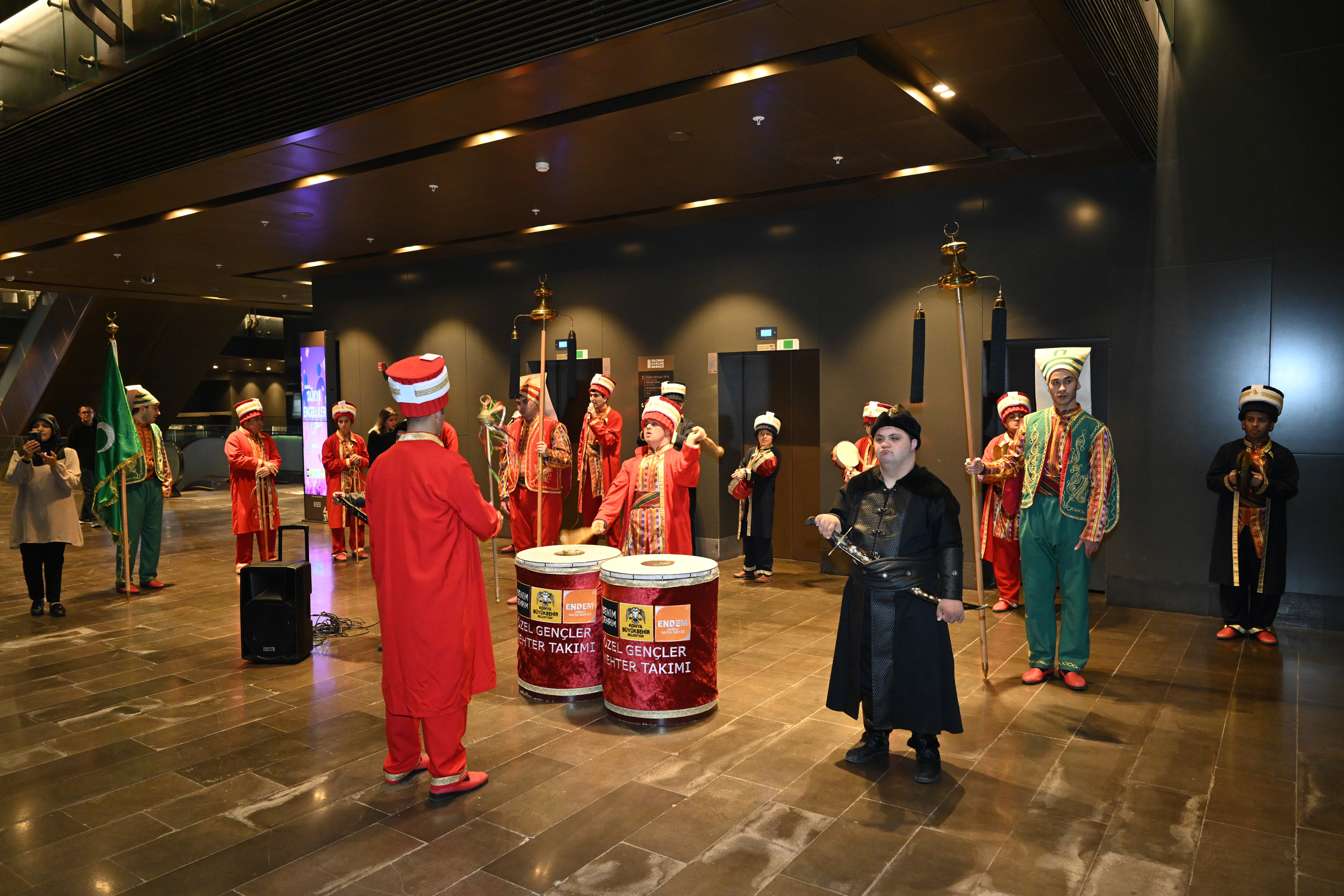 KONYA'DAKİ ÖZEL BİREYLER ENGELLİLER GÜNÜ’NDE BULUŞTU