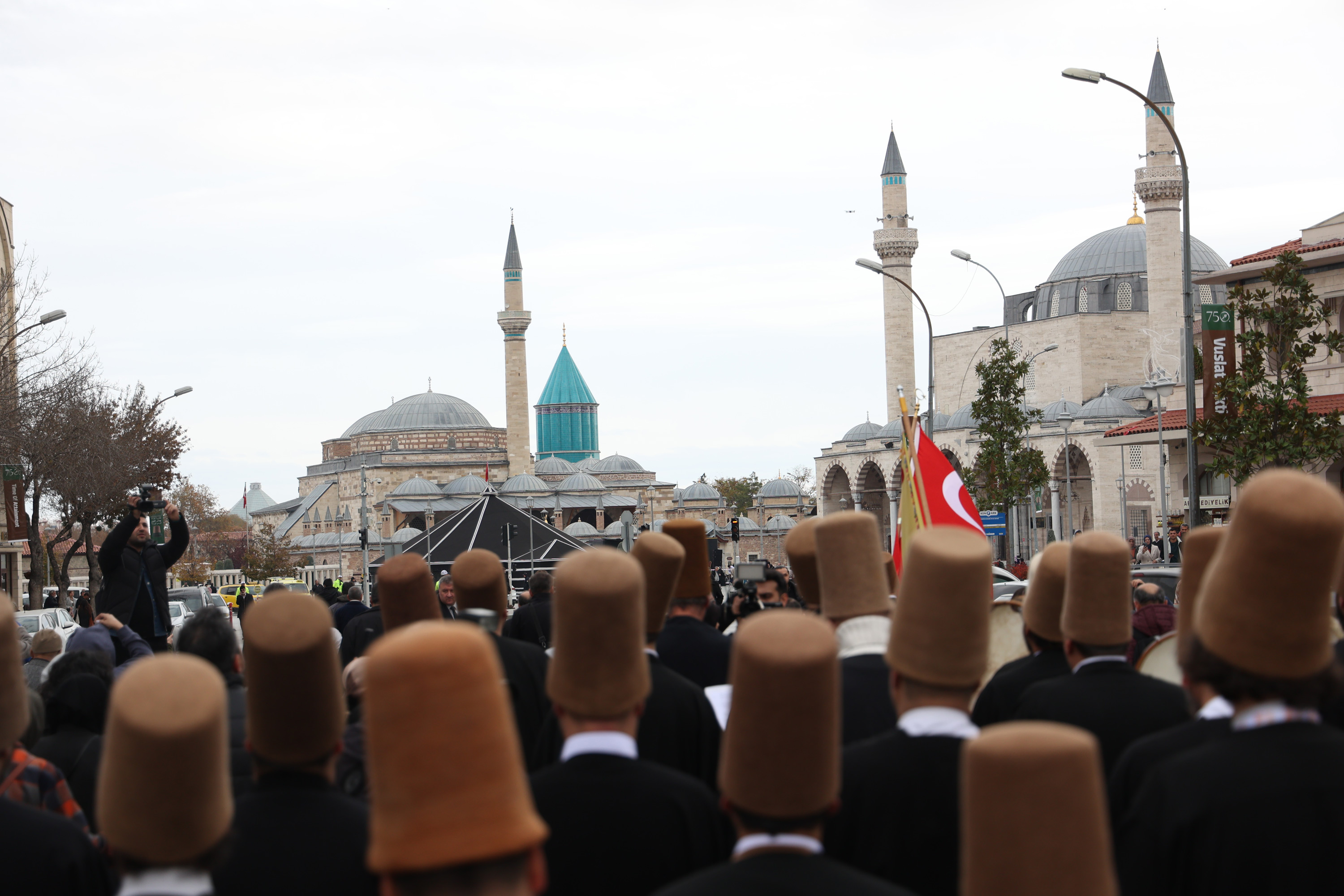 HAZRETİ MEVLANA'NIN 750. VUSLAT YIL DÖNÜMÜ ANMA ETKİNLİKLERİ BAŞLADI