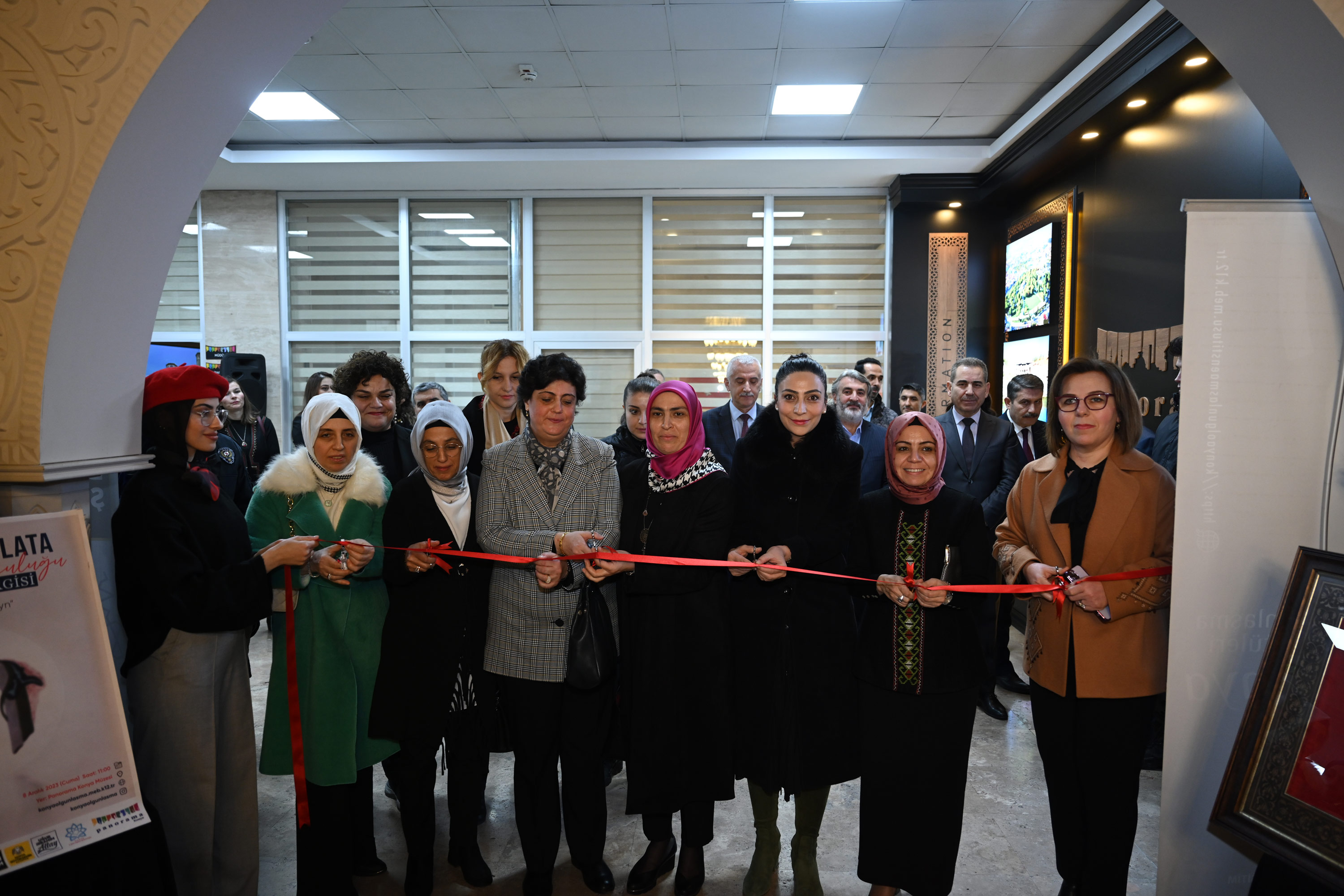 “KEÇENİN VUSLATA YOLCULUĞU” SERGİSİ KONYA BÜYÜKŞEHİR’İN EV SAHİPLİĞİNDE AÇILDI
