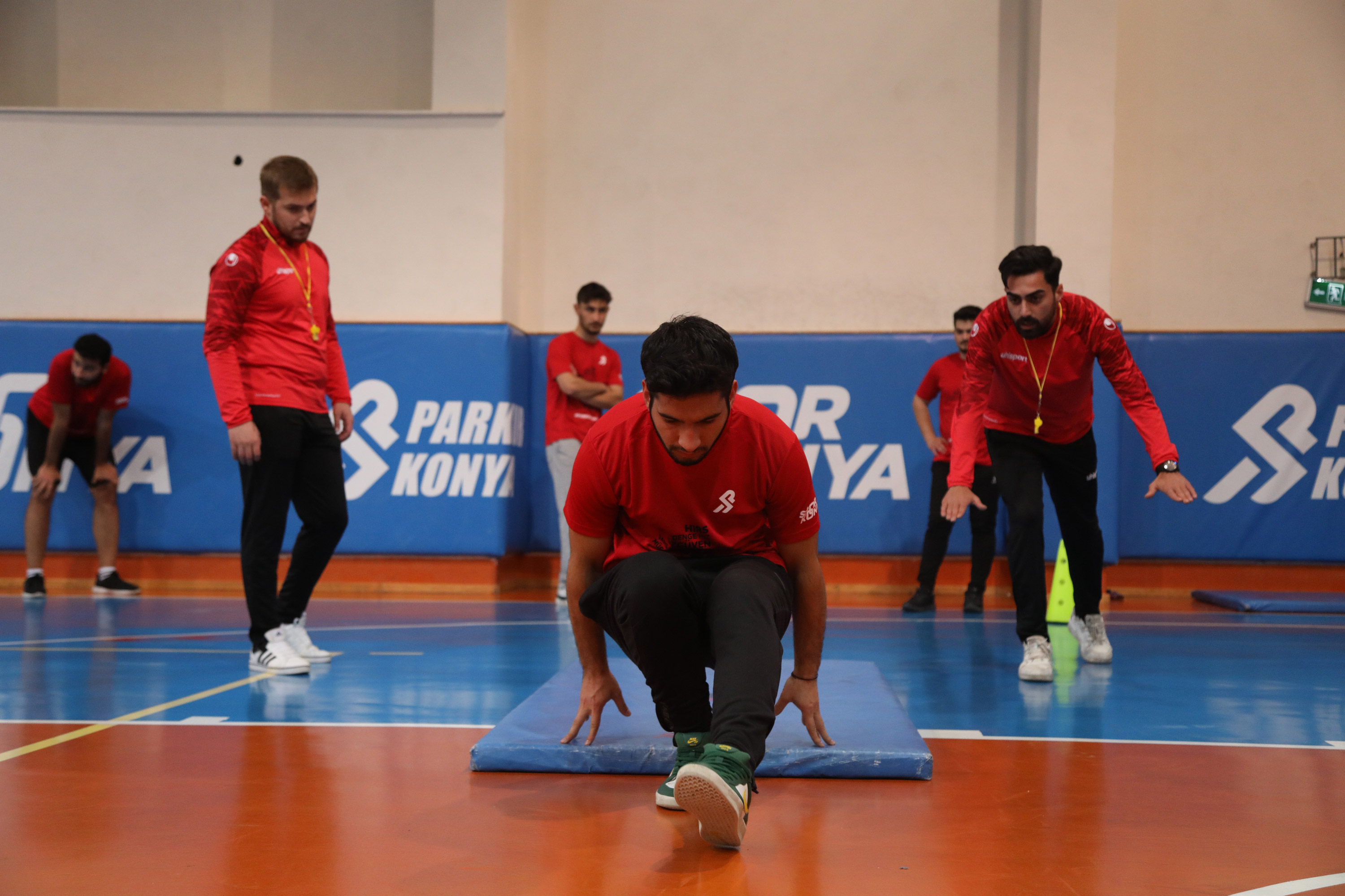 GENÇLER “PARKUR KONYA” İLE HAYALLERİNE KAVUŞUYOR