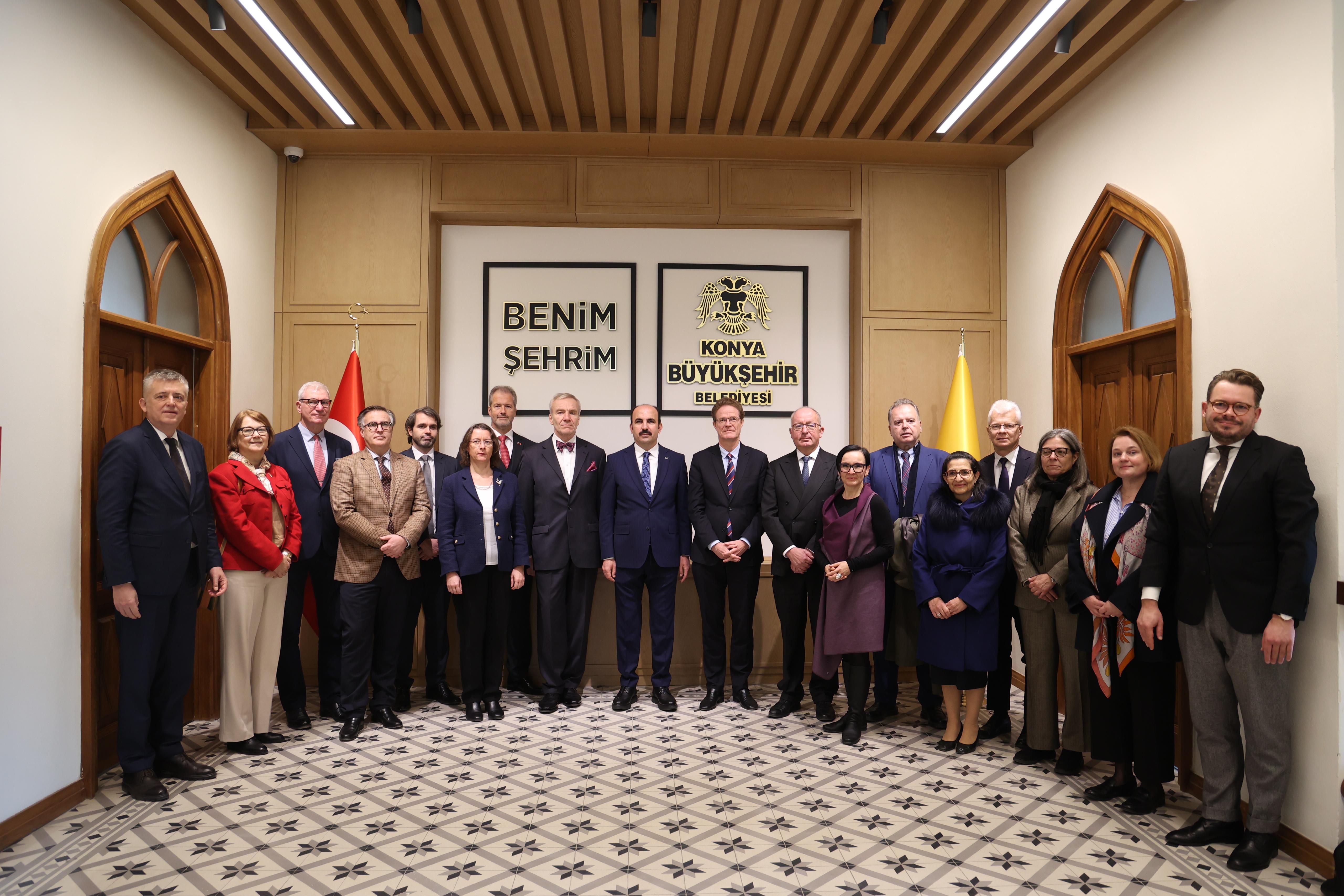 AB BÜYÜKELÇİLERİ UCLG BAŞKANI ALTAY’I ZİYARET ETTİ