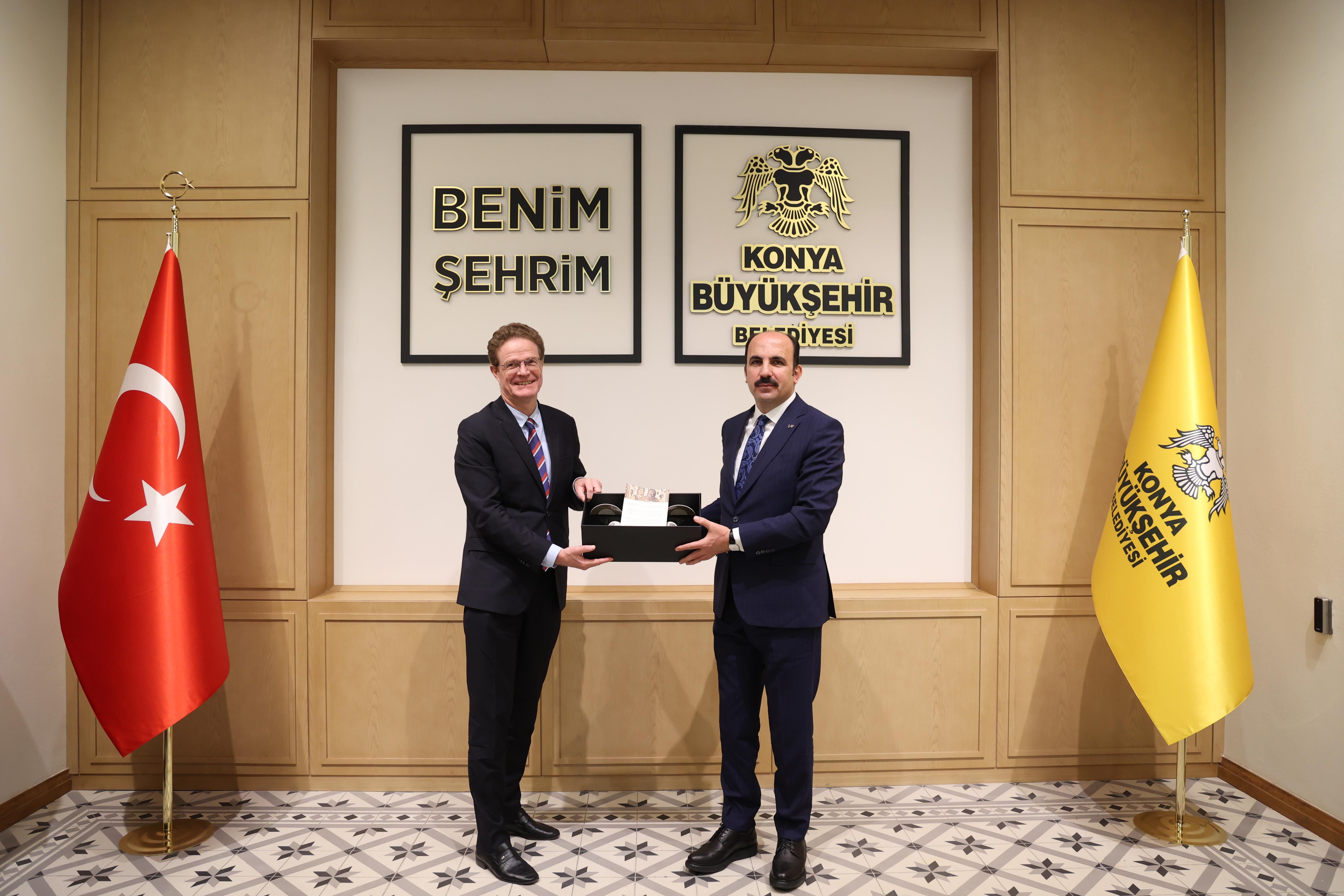 AB BÜYÜKELÇİLERİ UCLG BAŞKANI ALTAY’I ZİYARET ETTİ