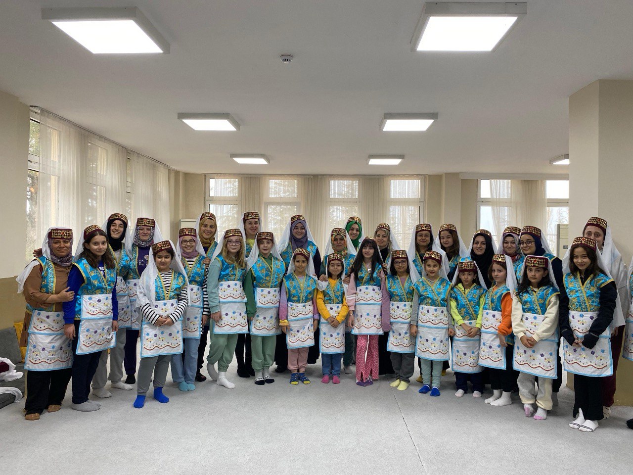 KONYA BÜYÜKŞEHİR KIZ ÇOCUKLARI VE ANNELERİ İÇİN  “ANNE-KIZ” KAMPI DÜZENLEDİ