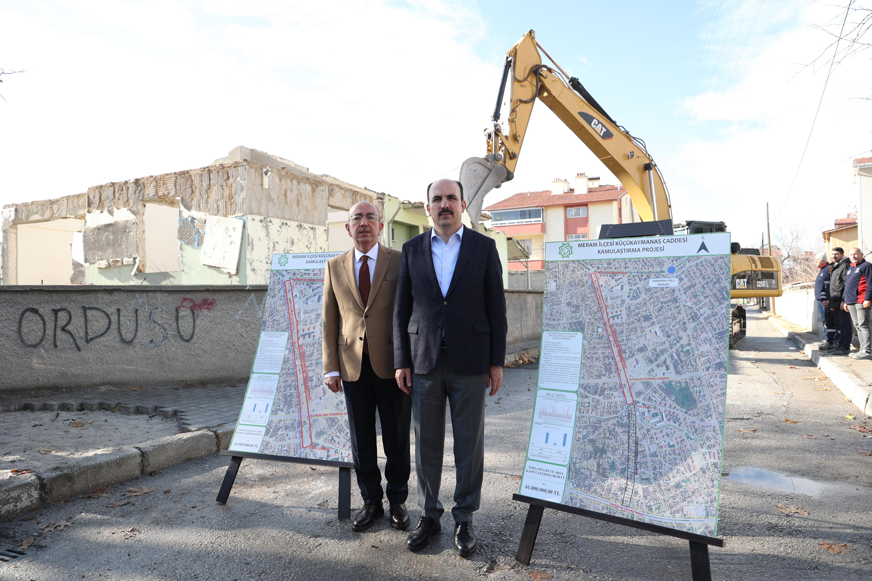 BAŞKAN ALTAY VE BAŞKAN KAVUŞ KAMULAŞTIRMASI BİTEN KÜÇÜK AYMANAS CADDESİ’NDE İNCELEMELERDE BULUNDU