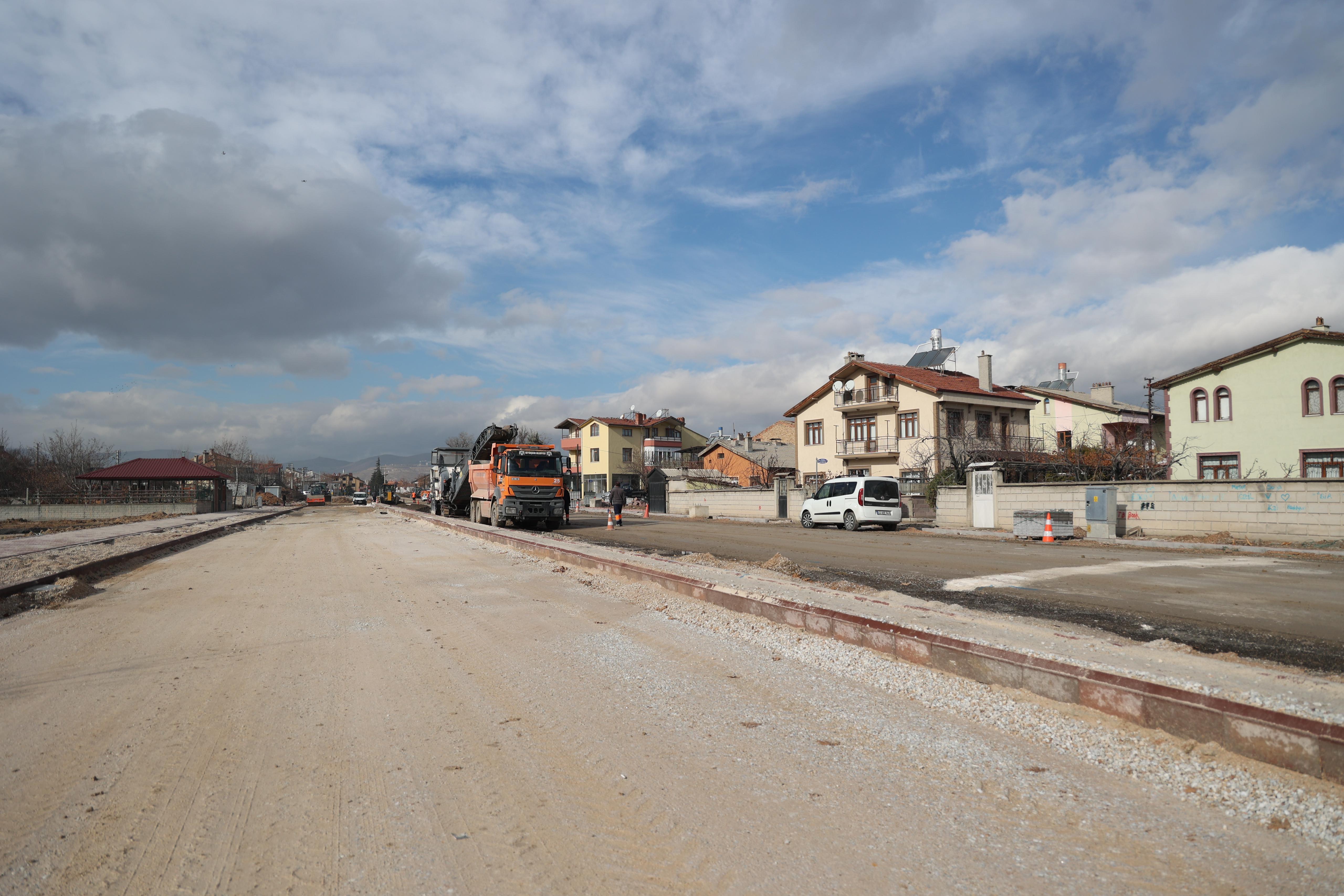 BAŞKAN ALTAY VE BAŞKAN KAVUŞ NECMETTİN ERBAKAN CADDESİ’Nİ İNCELEDİ
