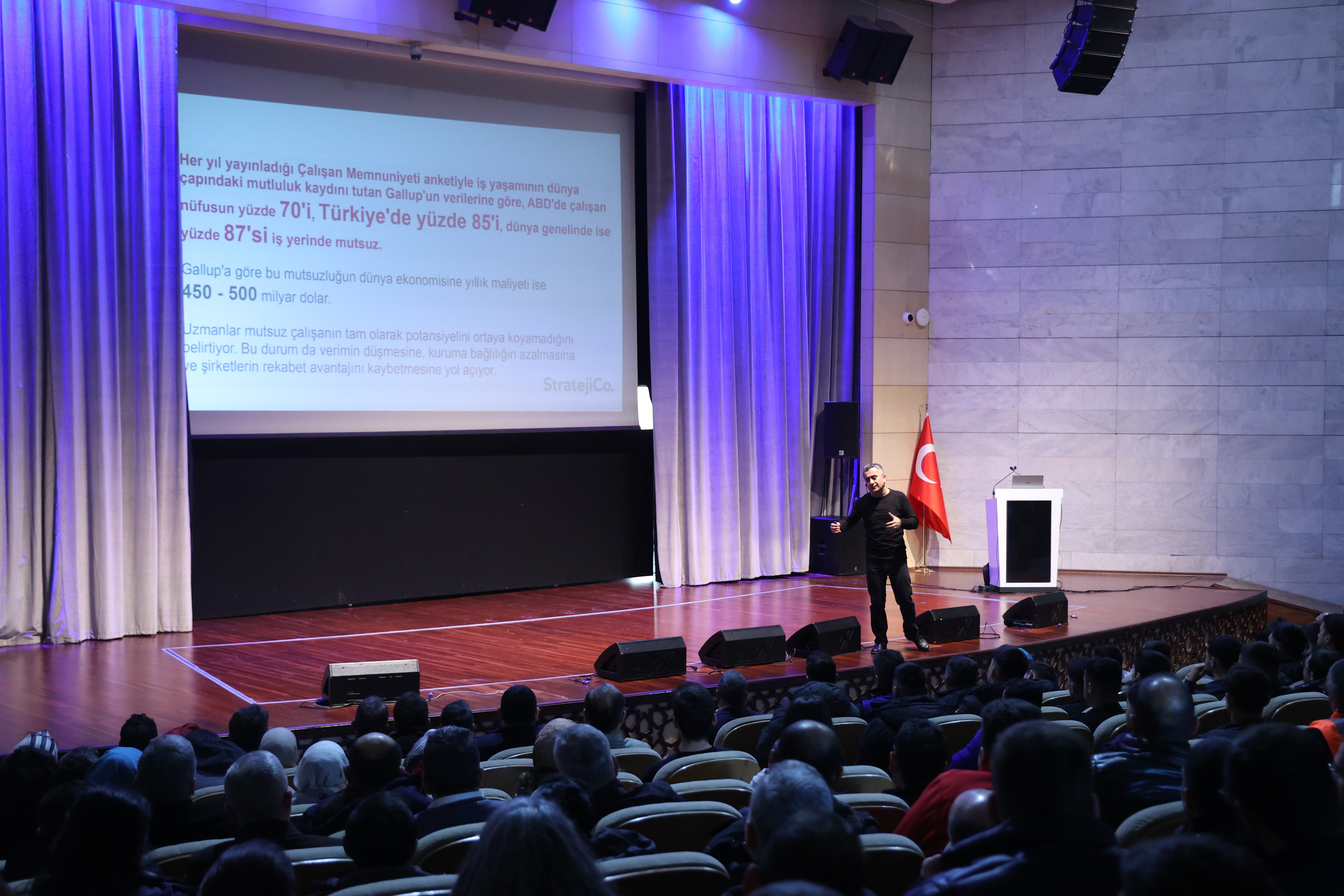 KONYA BÜYÜKŞEHİR PERSONELİNE “İLETİŞİM BECERİLERİ VE MOTİVASYON” EĞİTİMİ
