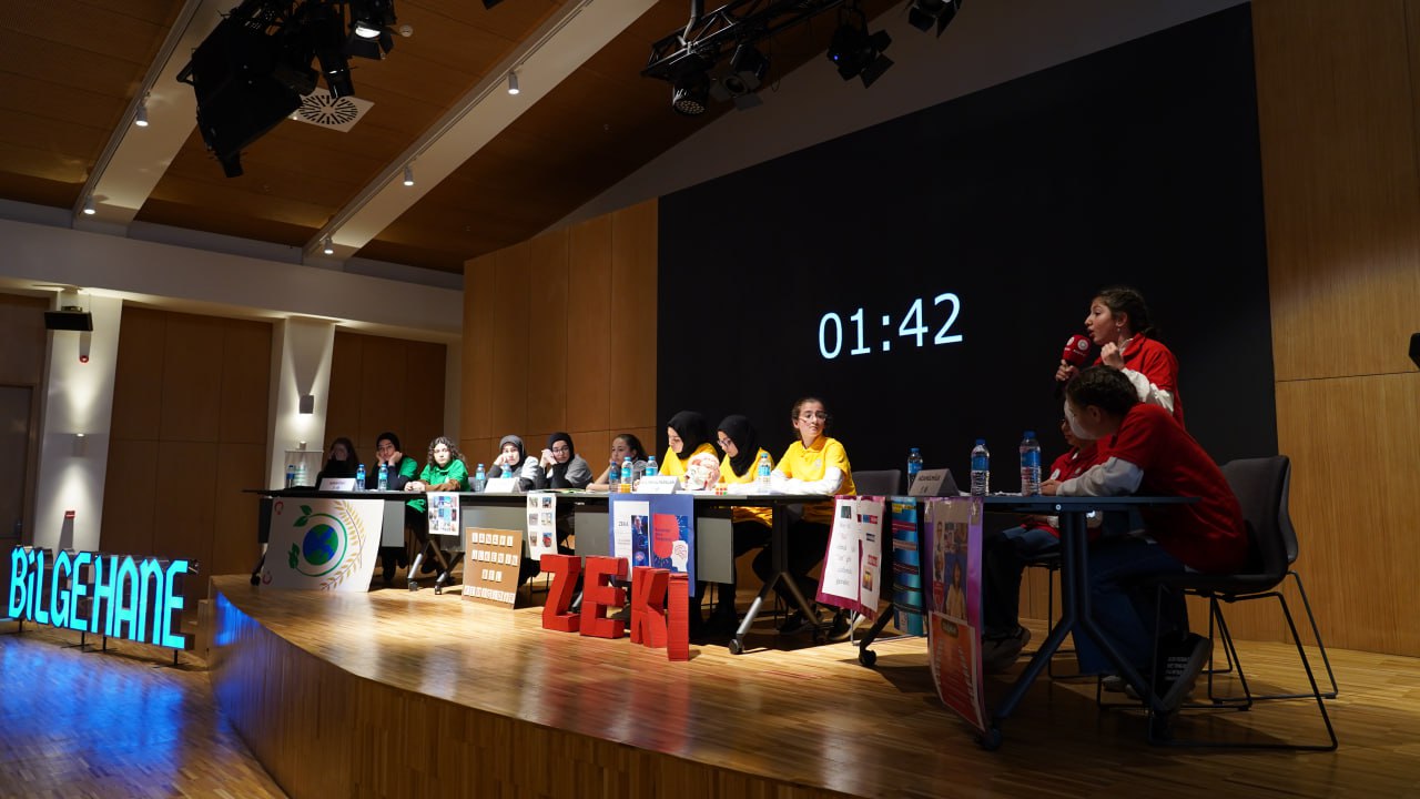 BİLGEHANELERDE GELENEKSEL MÜNAZARA YARIŞMASI BÜYÜK HEYECANA SAHNE OLDU