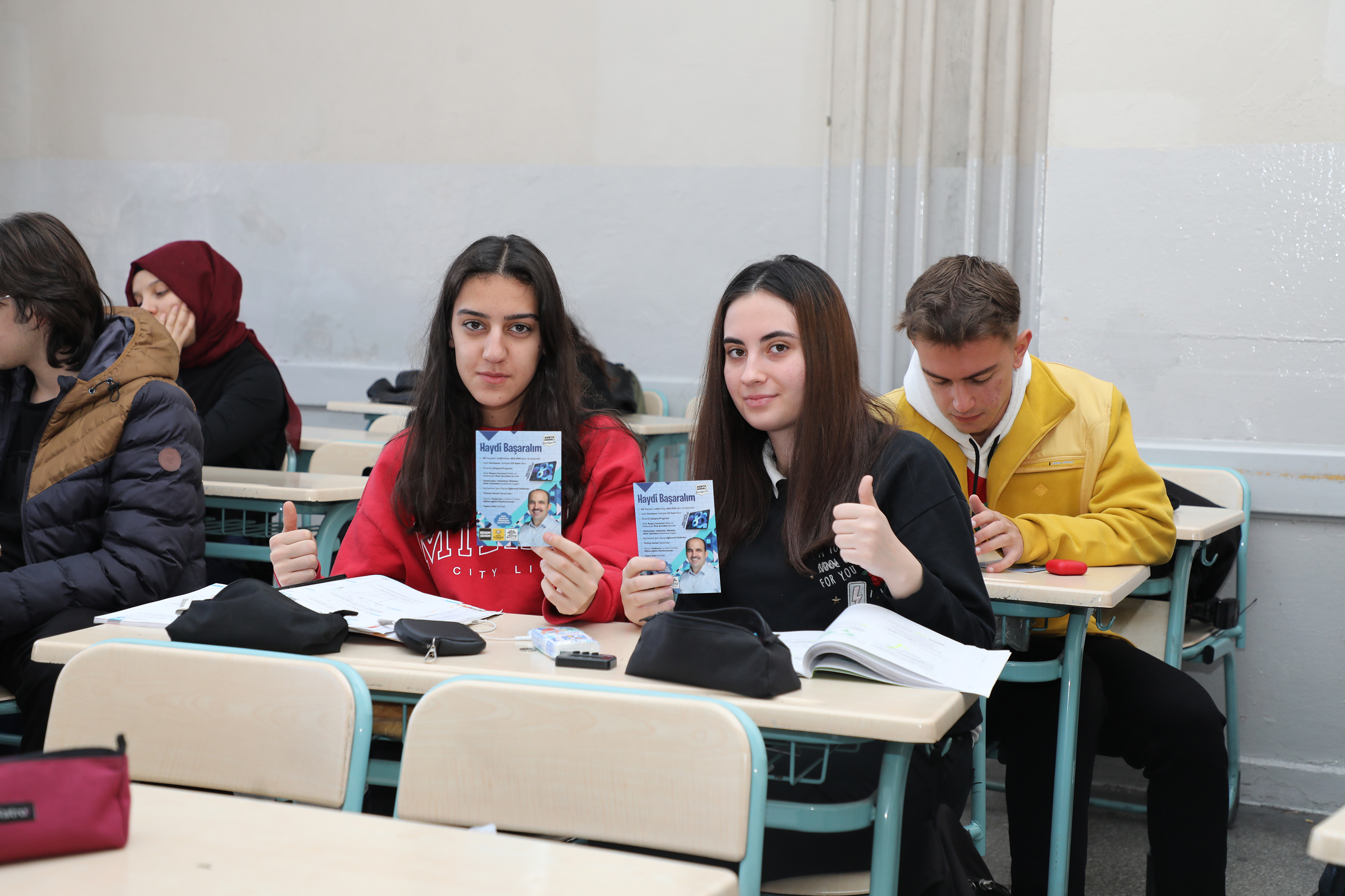 BAŞKAN ALTAY’DAN ÜNİVERSİTE ADAYLARINA EĞİTİM DESTEĞİ