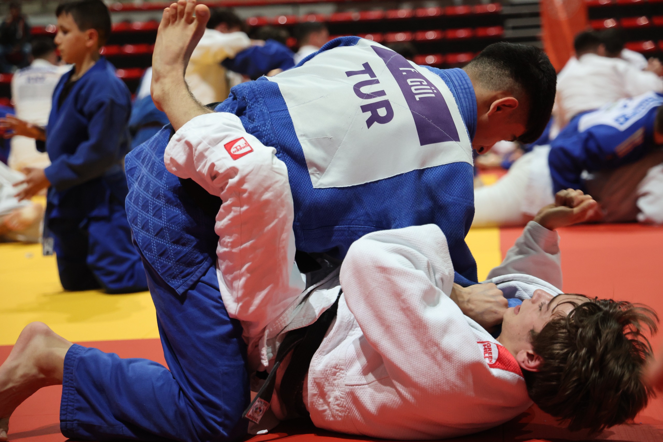 KONYA BÜYÜKŞEHİR MEVLANA ULUSLARARASI JUDO ÇALIŞMA KAMPI’NA EV SAHİPLİĞİ YAPIYOR