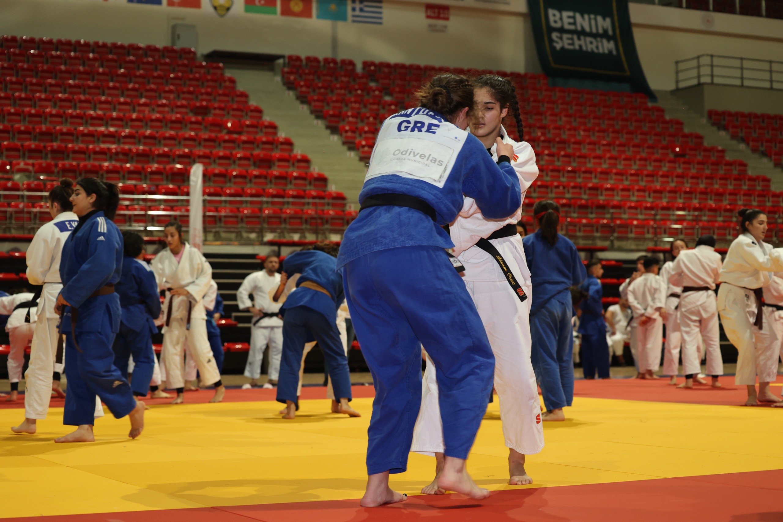 KONYA BÜYÜKŞEHİR MEVLANA ULUSLARARASI JUDO ÇALIŞMA KAMPI’NA EV SAHİPLİĞİ YAPIYOR