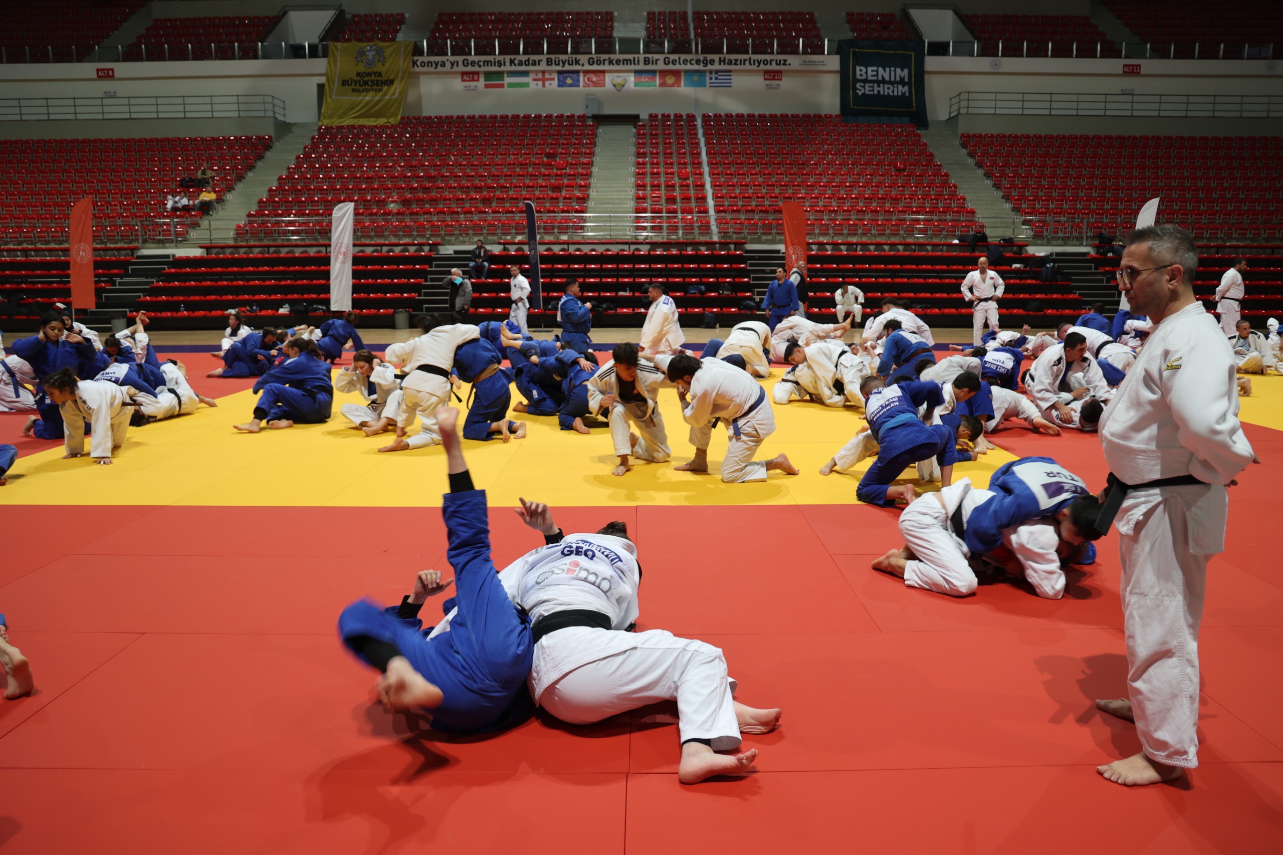 KONYA BÜYÜKŞEHİR MEVLANA ULUSLARARASI JUDO ÇALIŞMA KAMPI’NA EV SAHİPLİĞİ YAPIYOR