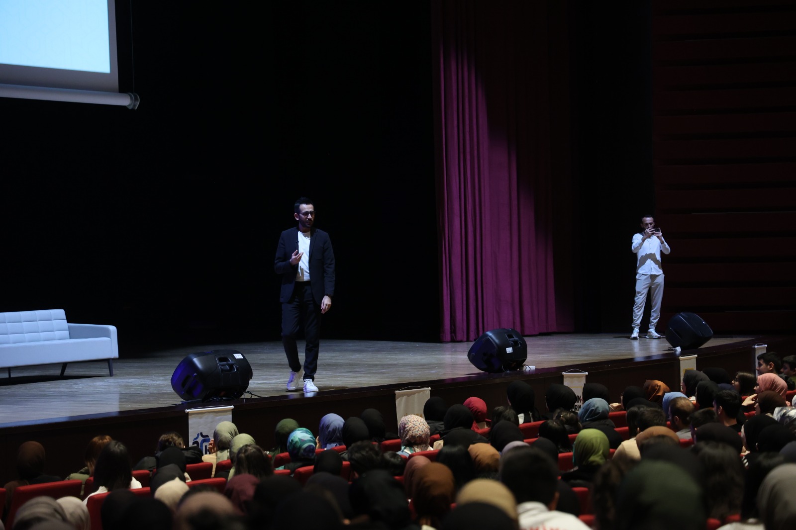 BÜYÜKŞEHİR BELEDİYESİ ÜNİVERSİTE SINAVINA HAZIRLANAN GENÇLER İÇİN PROGRAM DÜZENLEDİ