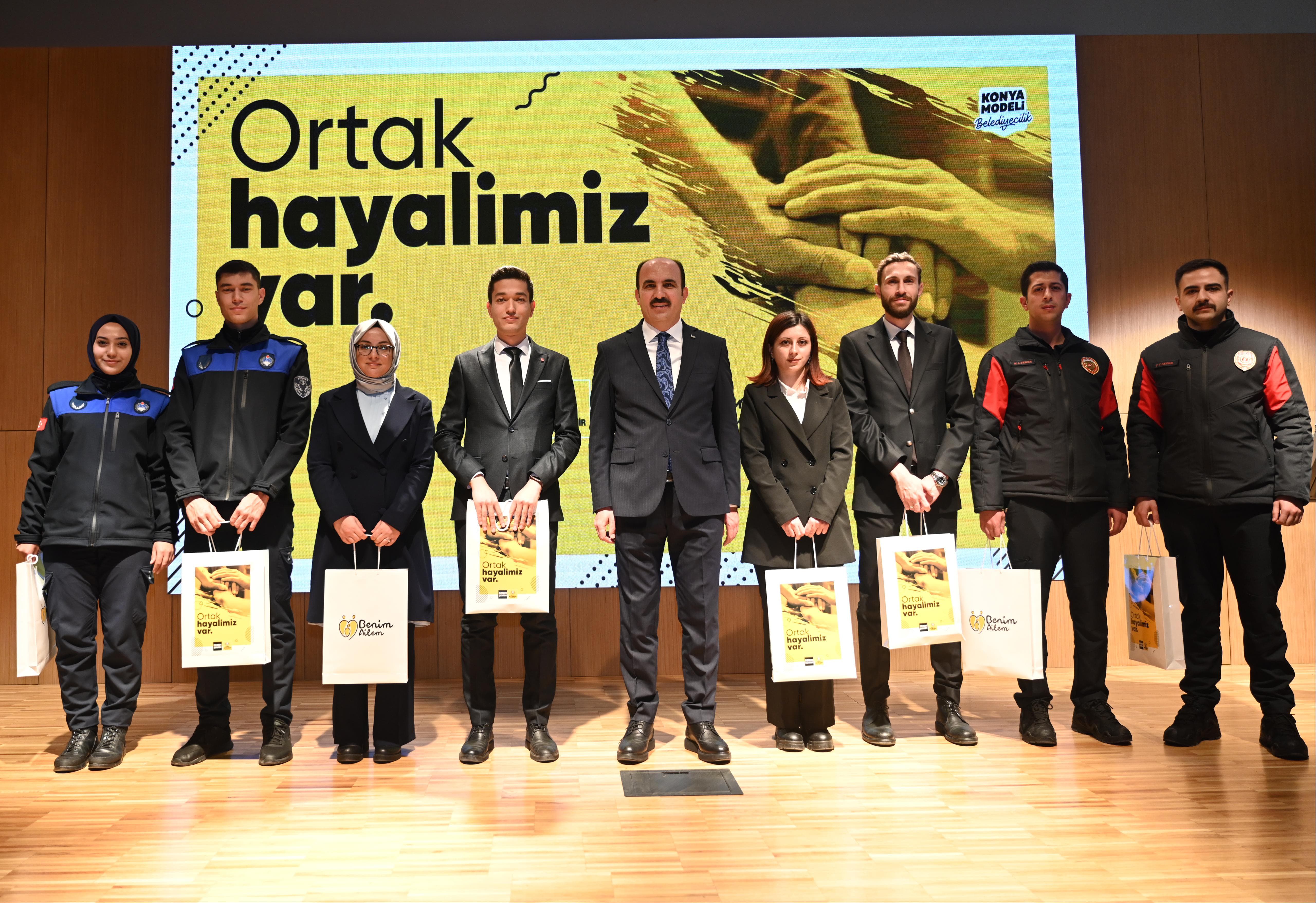 BAŞKAN ALTAY: “SIRTIMI YASLADIĞIM KOCAMAN BİR ORDU VAR”