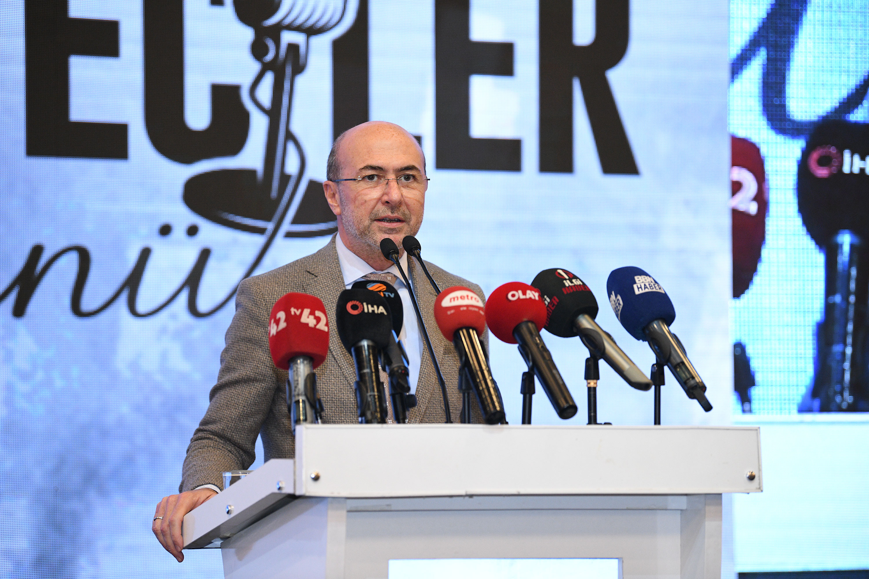 BÜYÜKŞEHİR KONYA’DAKİ BASIN-YAYIN ÇALIŞANLARINI BULUŞTURDU