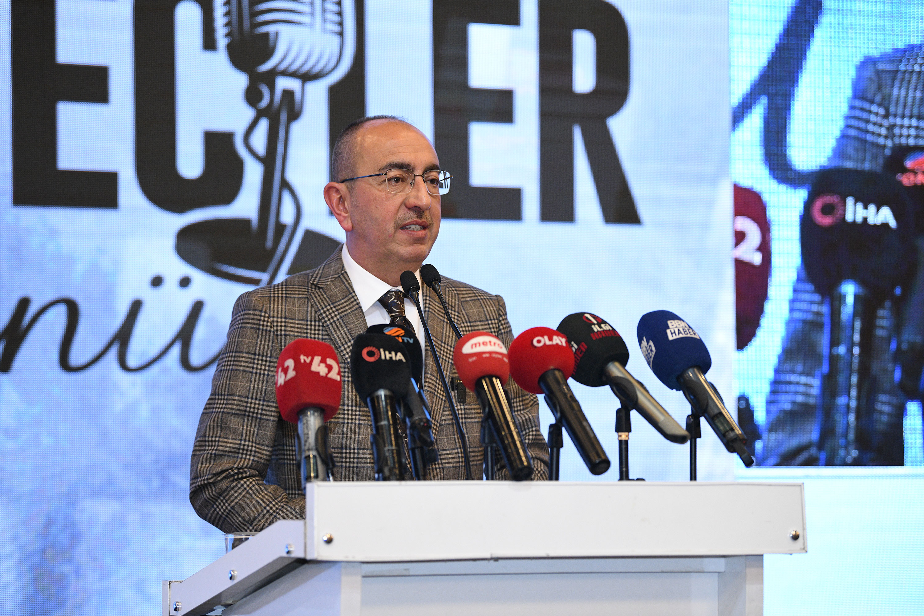 BÜYÜKŞEHİR KONYA’DAKİ BASIN-YAYIN ÇALIŞANLARINI BULUŞTURDU