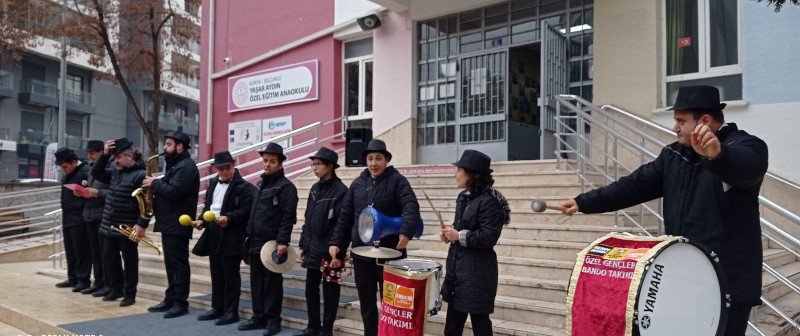 KONYA BÜYÜKŞEHİR’DEN ÖZEL GENÇLER BANDO TAKIMI ÜYELERİNİN ANNELERİNE ETKİNLİK