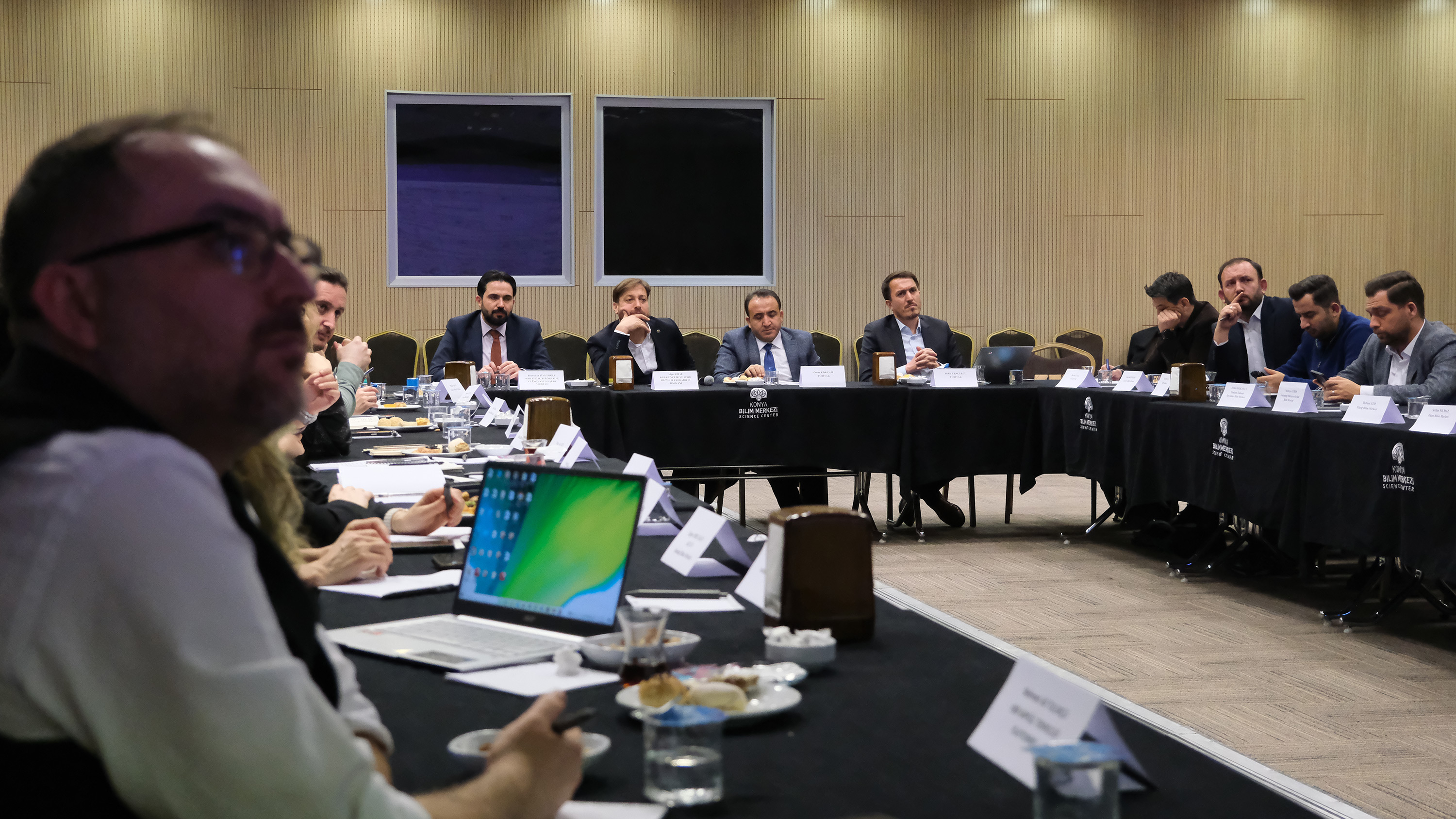 KONYA BİLİM MERKEZİ TÜBİTAK BÜYÜK ÖLÇEKLİ BİLİM MERKEZLERİ YÖNETİCİLERİ TOPLANTISI’NA EV SAHİPLİĞİ YAPTI