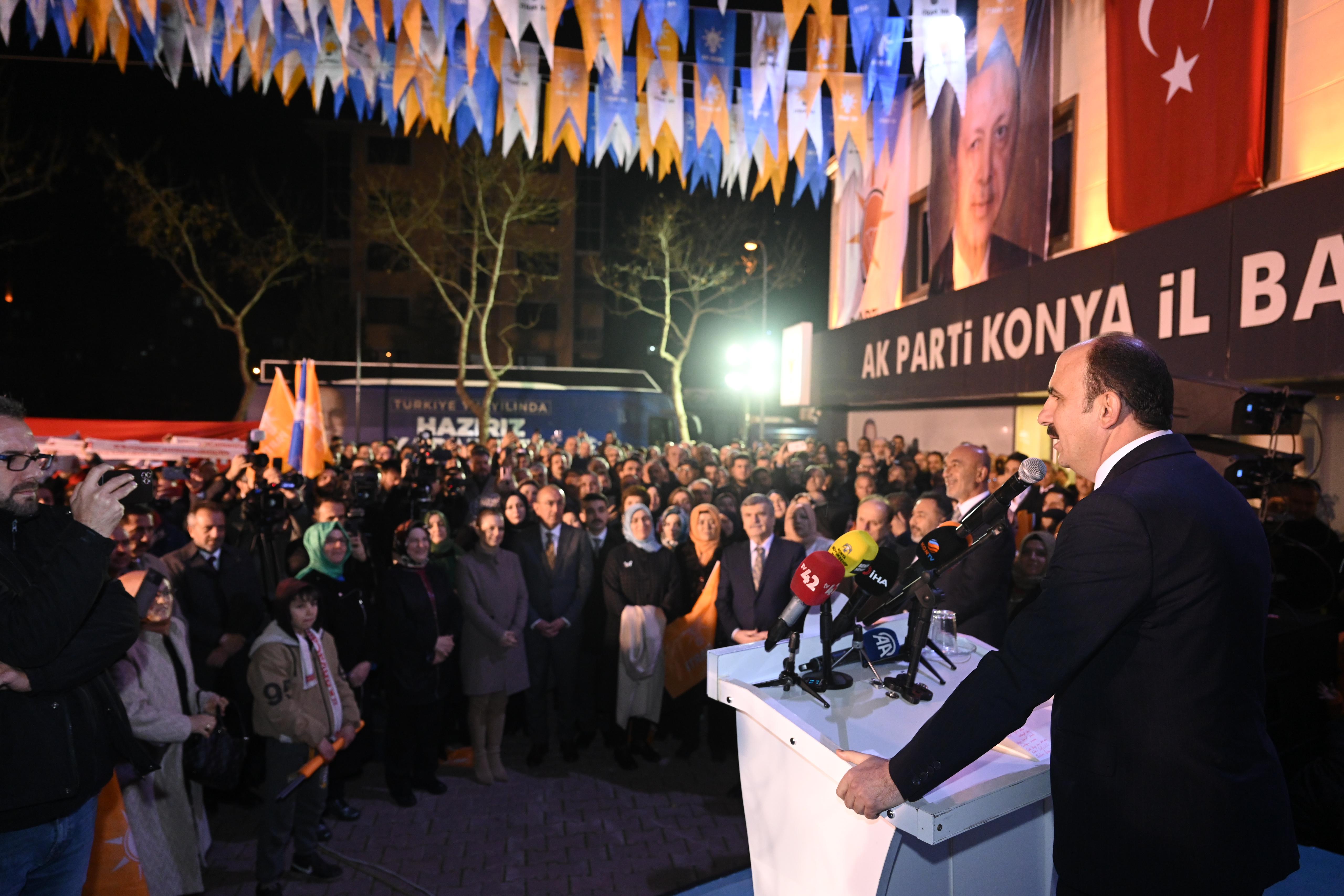 BAŞKAN ALTAY: “İLK GÜNKÜ AŞKLA KONYA’YA HİZMET ETMEYE DEVAM EDECEĞİZ”